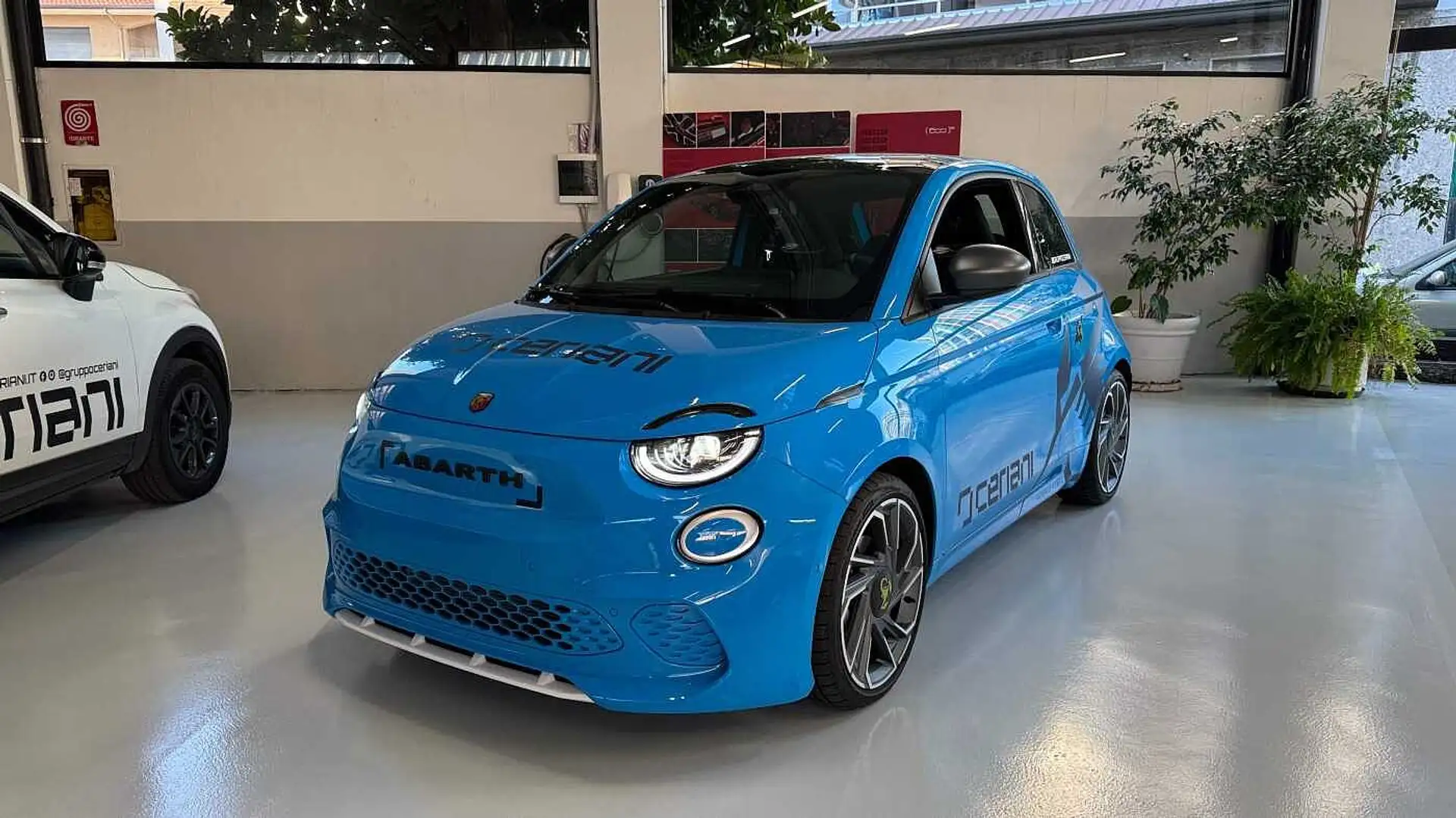 Abarth 500 e Turismo Azul - 1