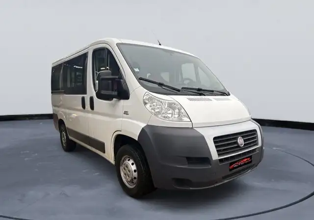 Fiat Ducato 9 places 2.3 JTD 120 CH Climatisation Régulateur de vitesse Attelage