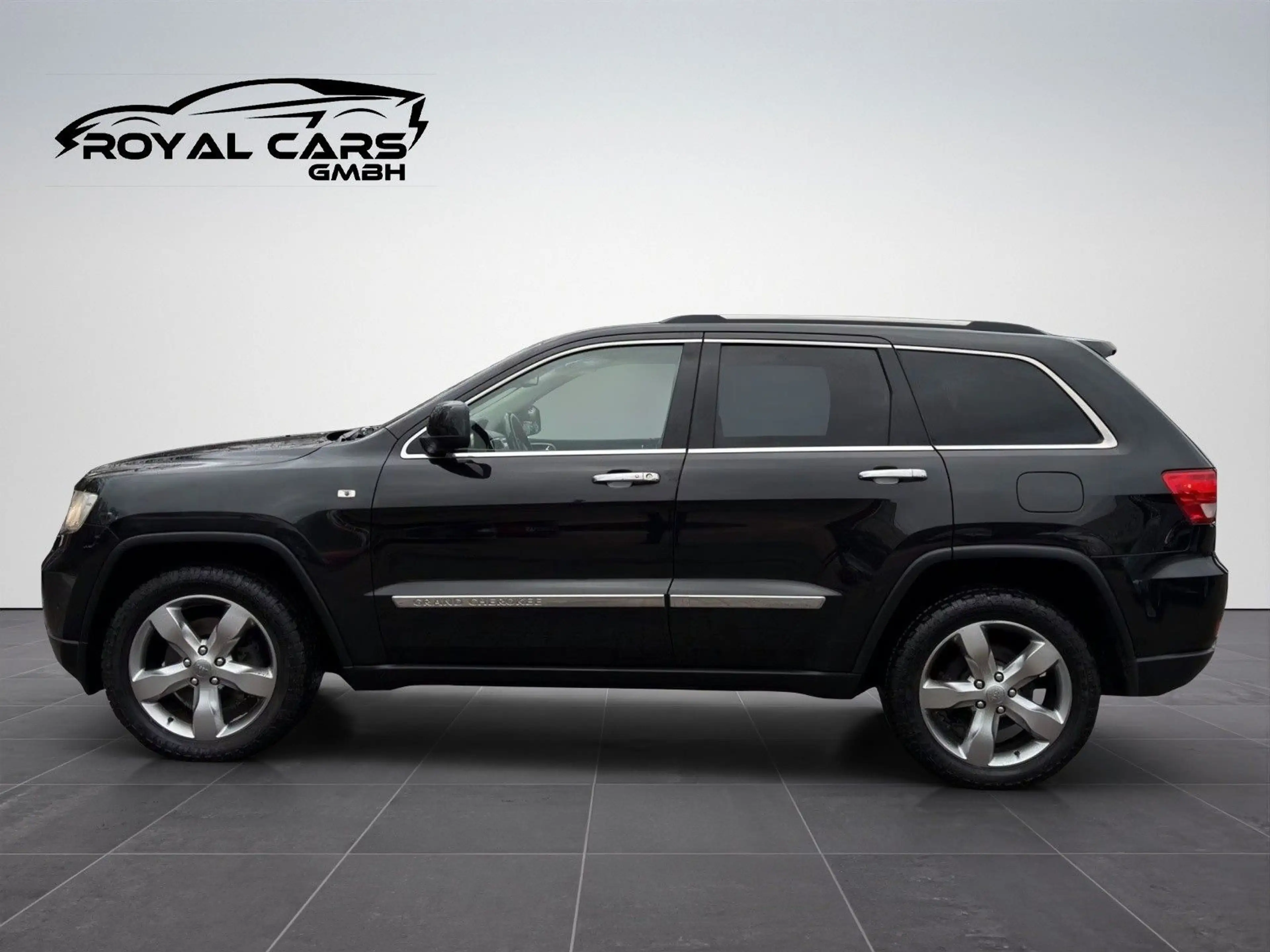 Jeep Grand Cherokee 3.0 CRD Overland*NAVI*CAM*XENON* — photo 4