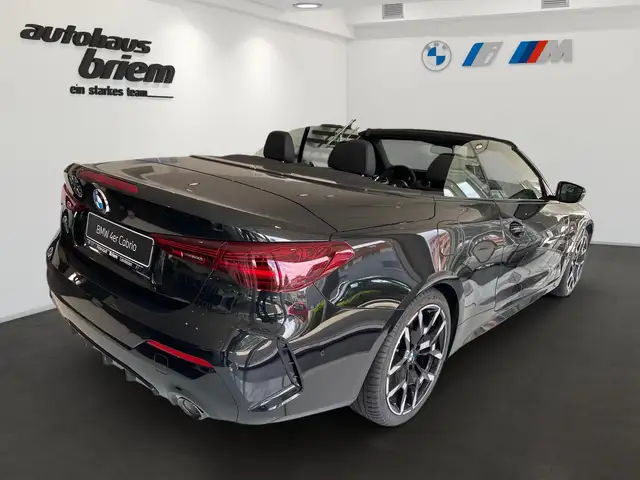 BMW 4 Series view 3