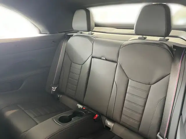 BMW 4 Series view 11