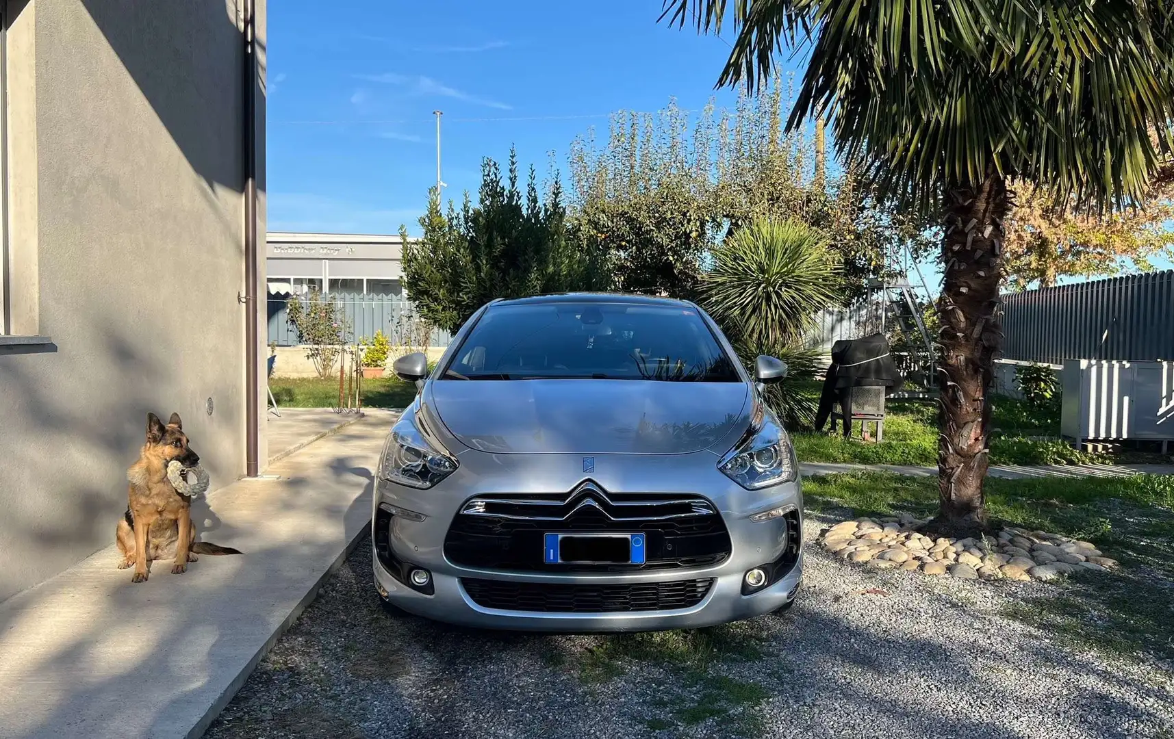 Citroen DS5 2.0 bluehdi So Chic s/t.panor. 180cv auto - 2