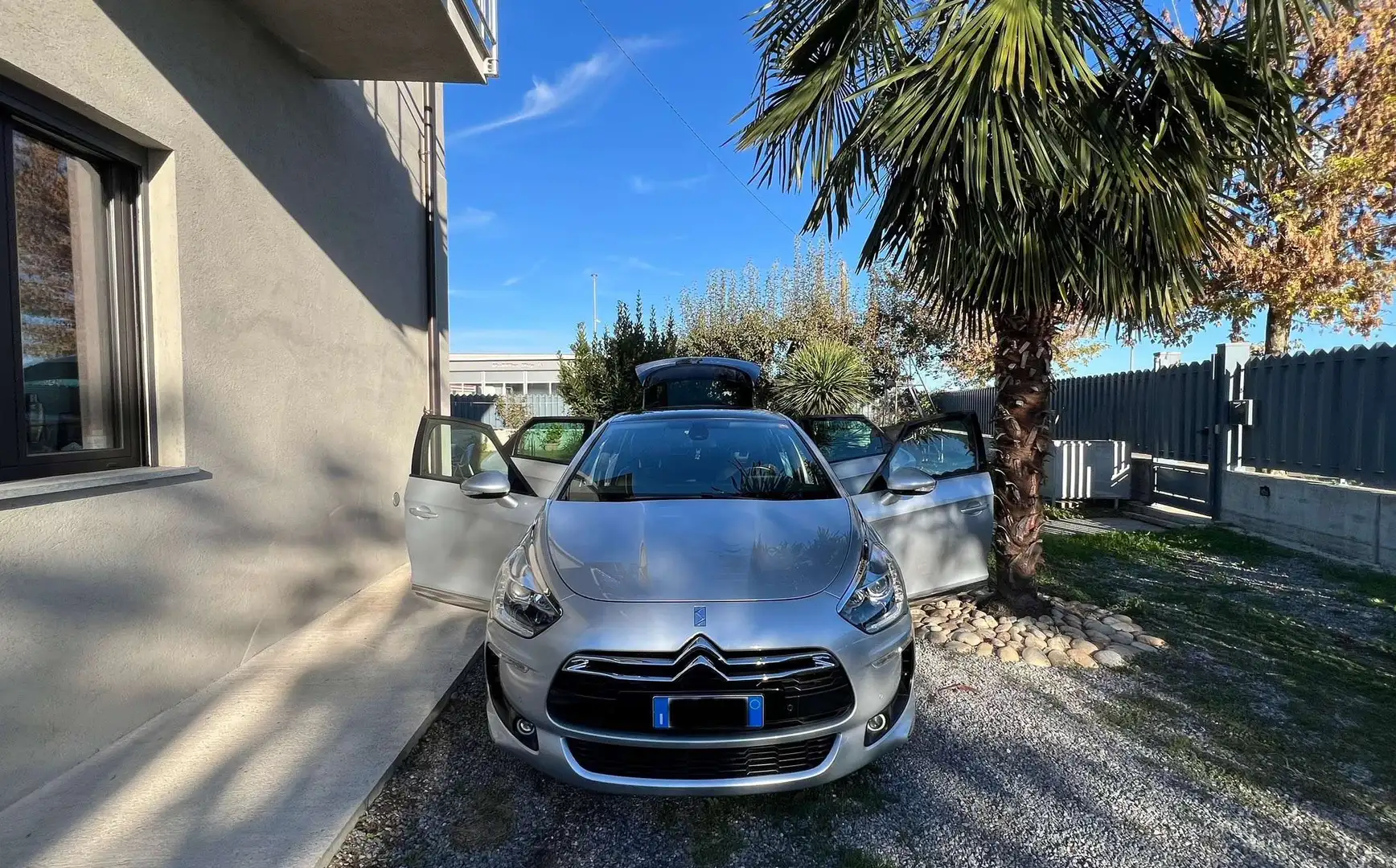 Citroen DS5 2.0 bluehdi So Chic s/t.panor. 180cv auto - 1