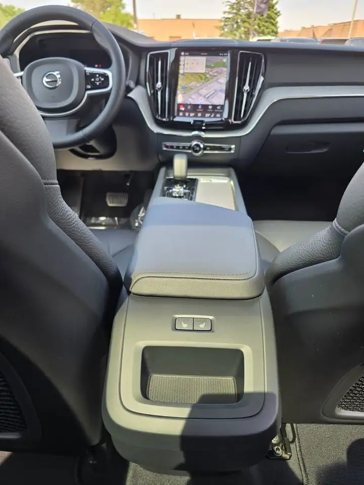 Volvo XC60 снимка Volvo XC60
