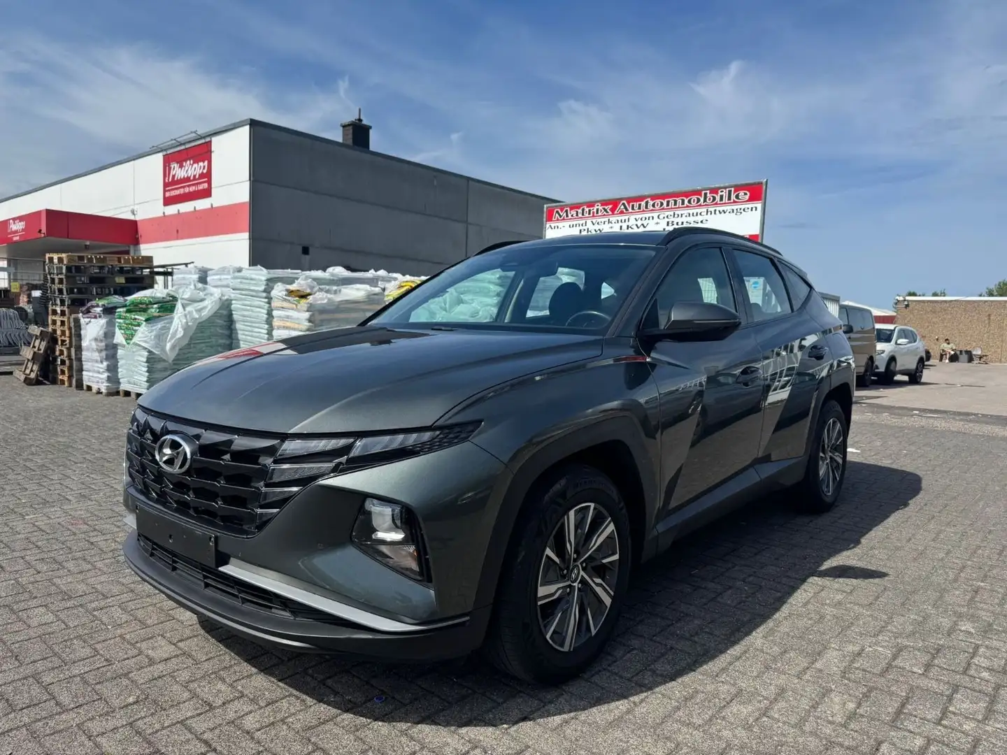 Hyundai TUCSON Select 2WD, Navi , Klima , Kamera , E6 Schwarz - 1