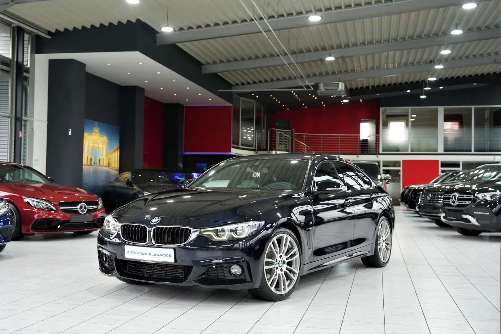 BMW 420 d M Sport*BUSNIESS-PAKET*LED*NAVI*AMBIENTE* Schwarz - 1