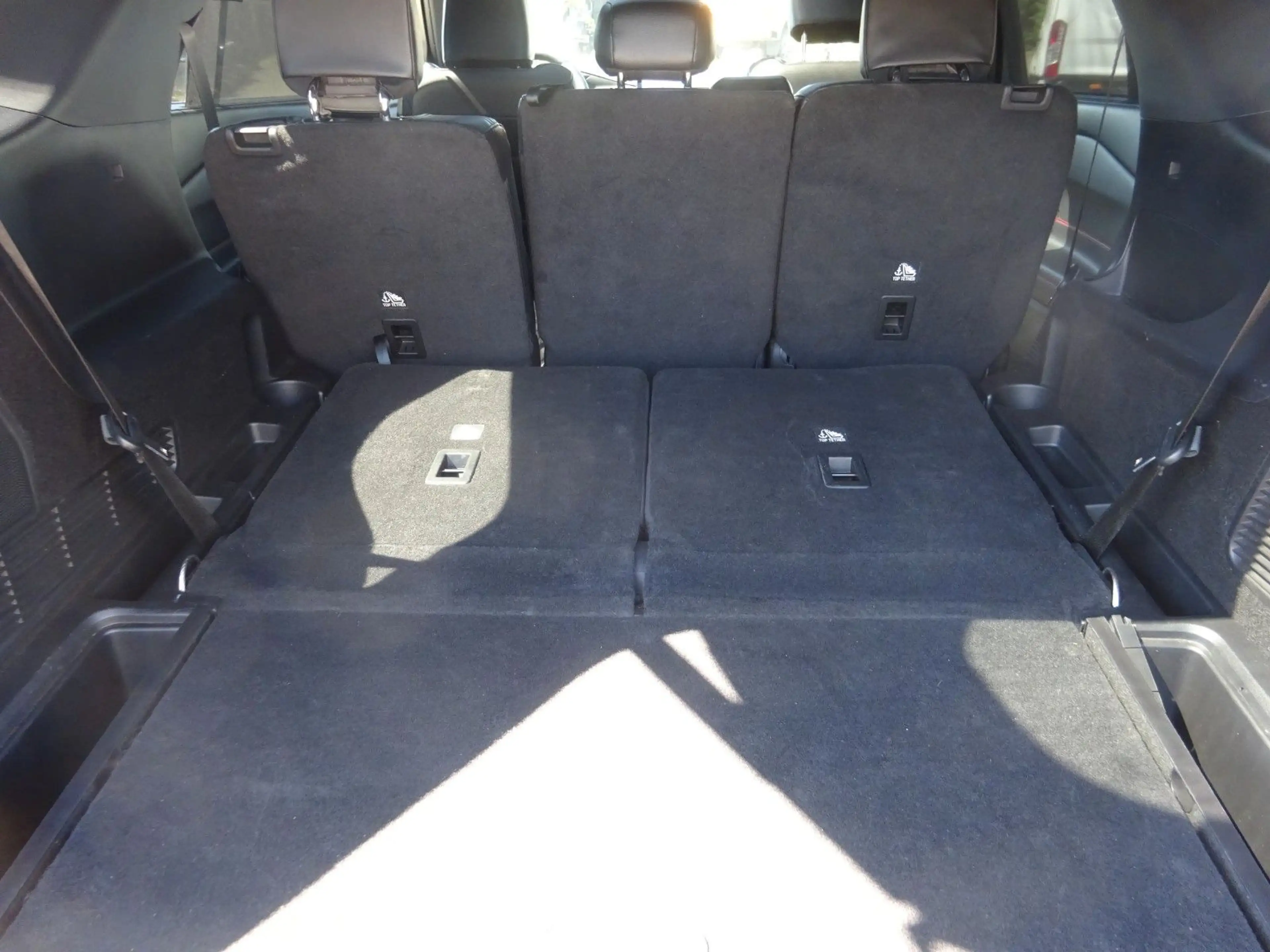 Ford Explorer 457PS Autm. ST-Line PHEV 4x4 Pano — photo 8