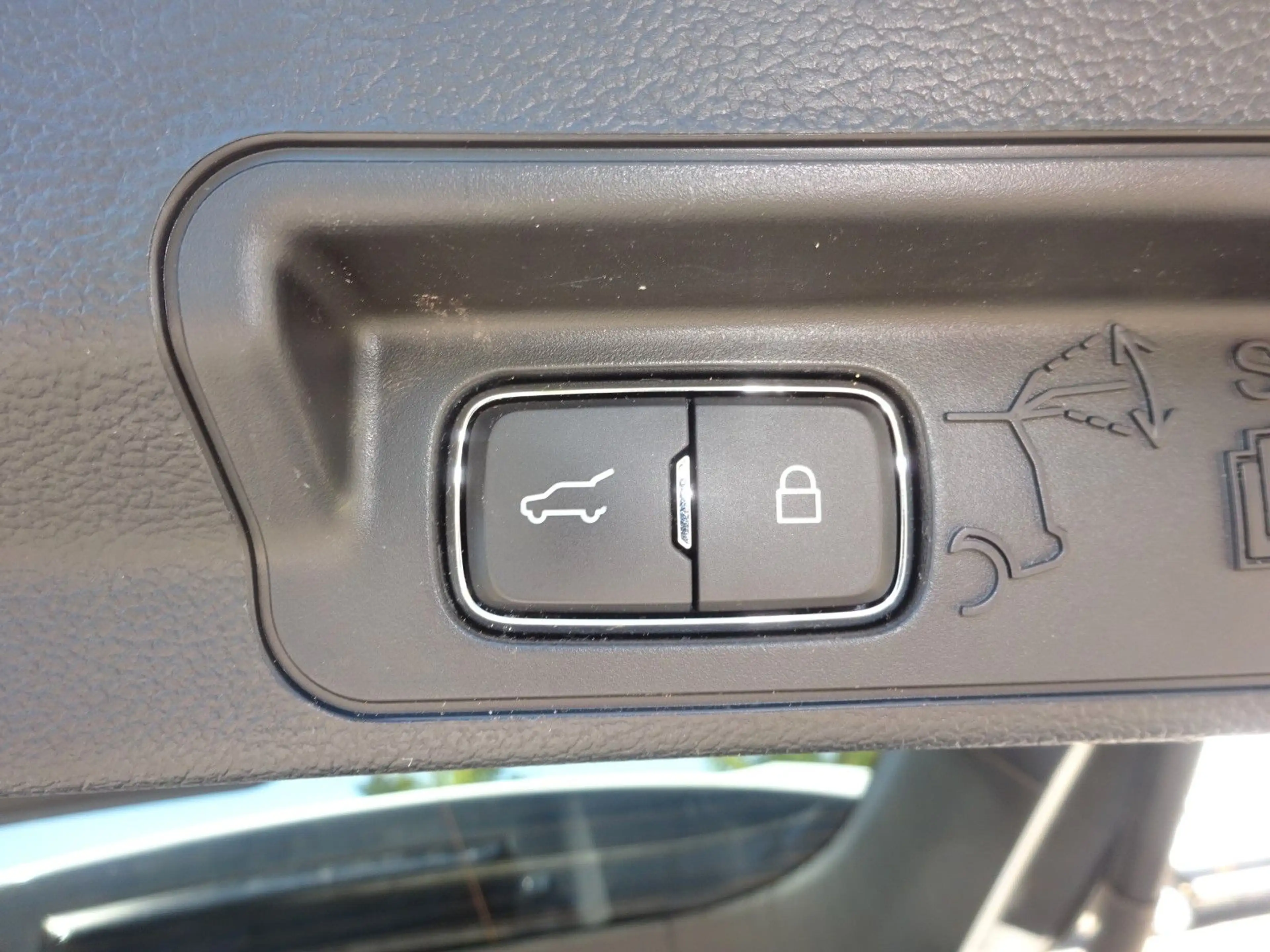 Ford Explorer 457PS Autm. ST-Line PHEV 4x4 Pano — photo 9