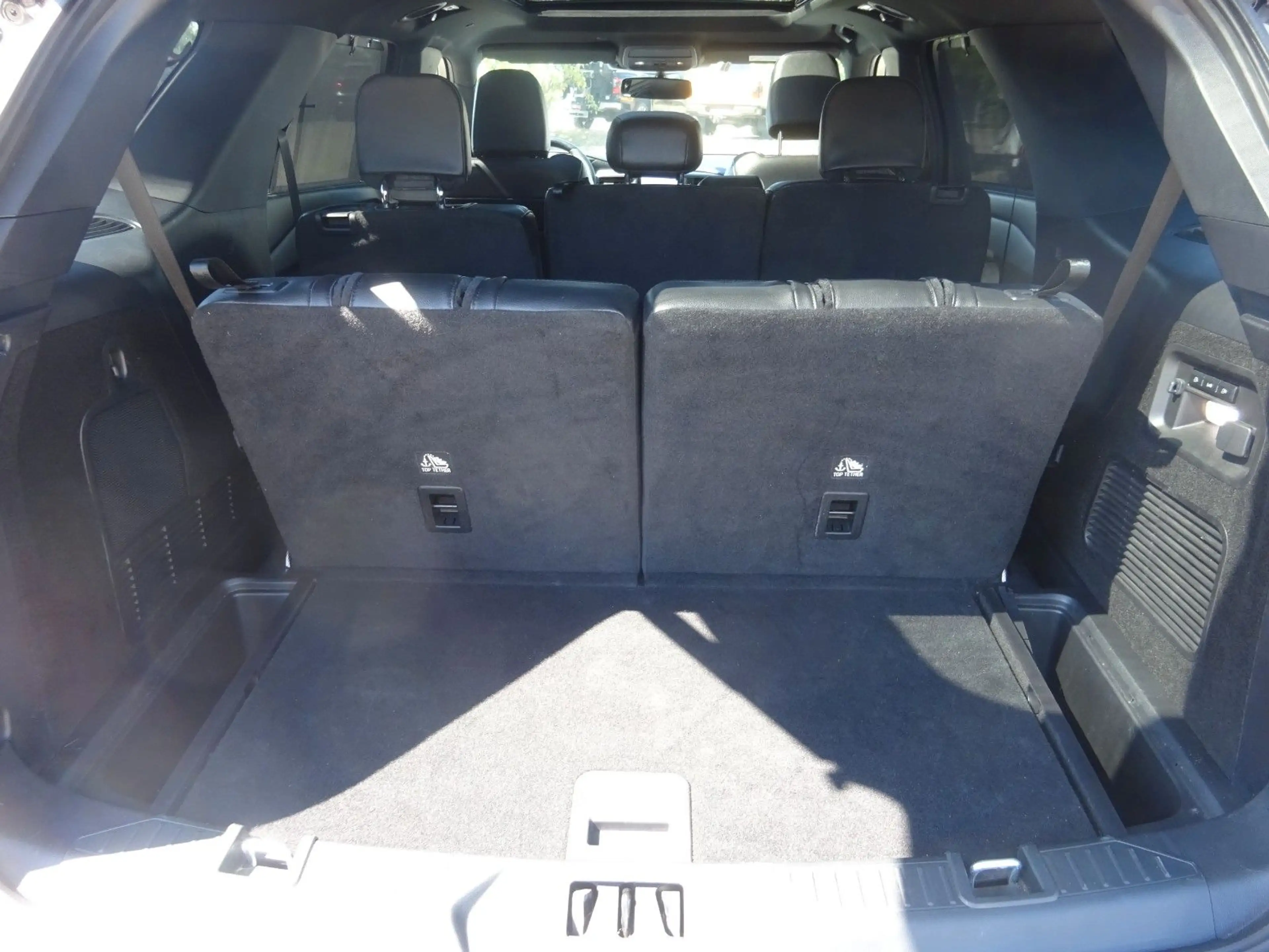 Ford Explorer 457PS Autm. ST-Line PHEV 4x4 Pano — photo 6