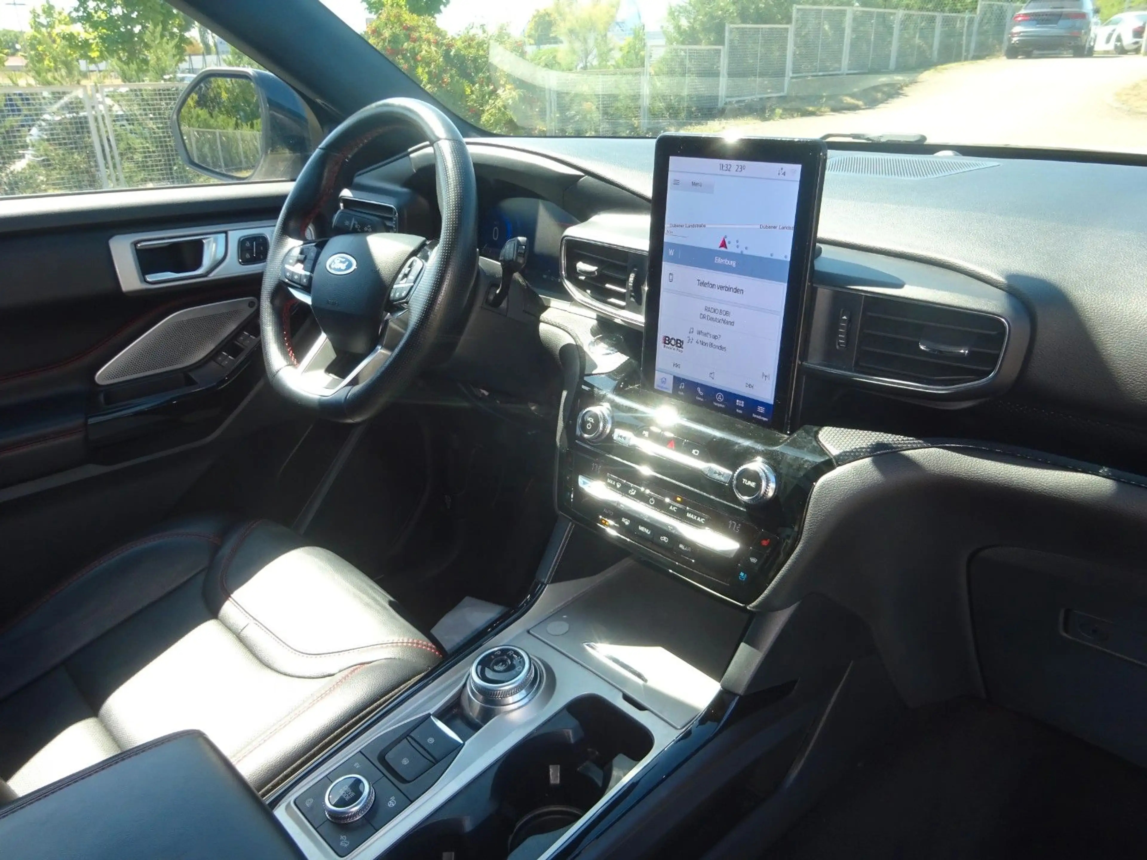 Ford Explorer 457PS Autm. ST-Line PHEV 4x4 Pano — photo 15