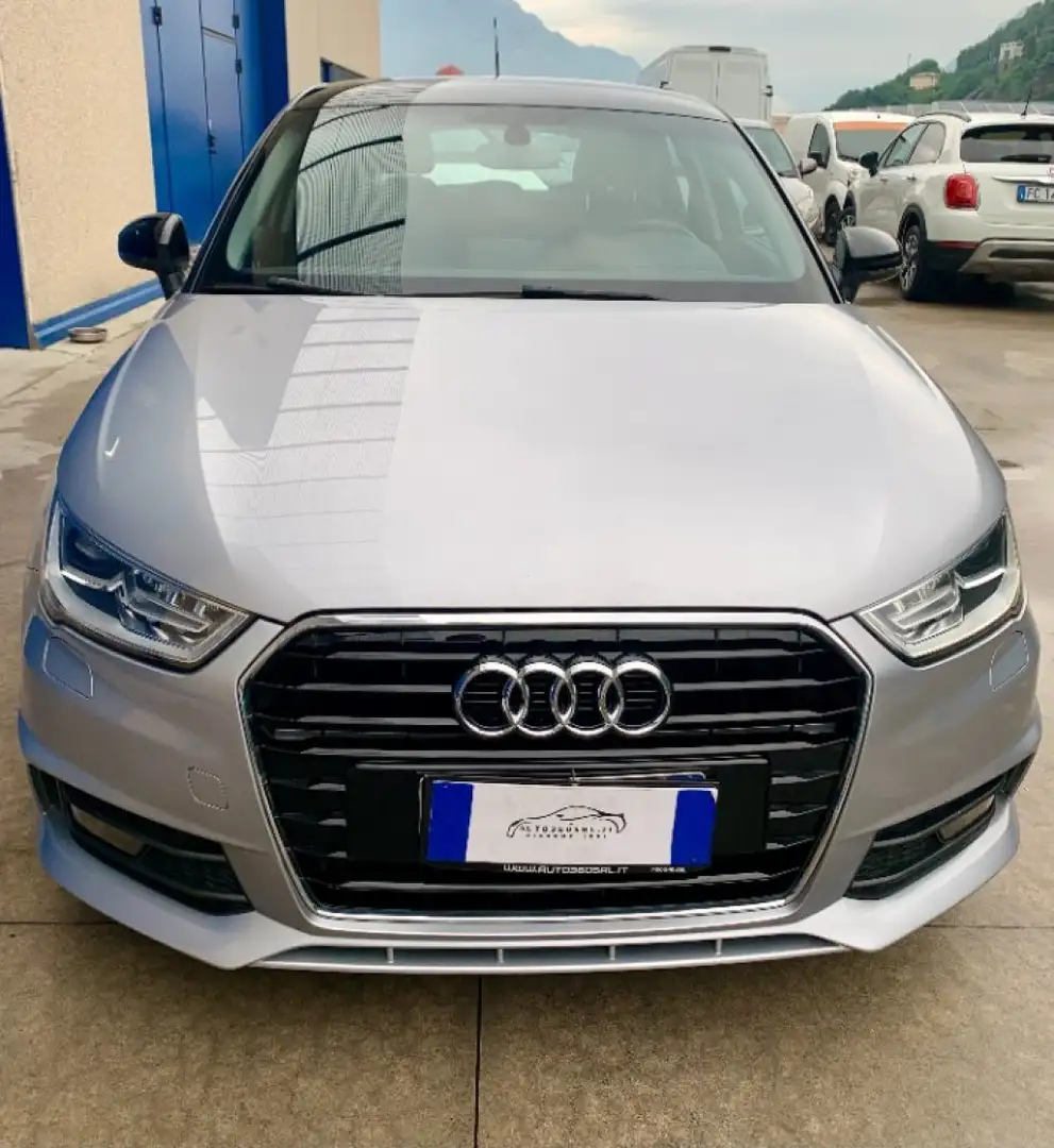 Audi A1 SPB 1.6 TDI 116 CV Metal plus SLINE OK NEOPATENTAT Silber - 2