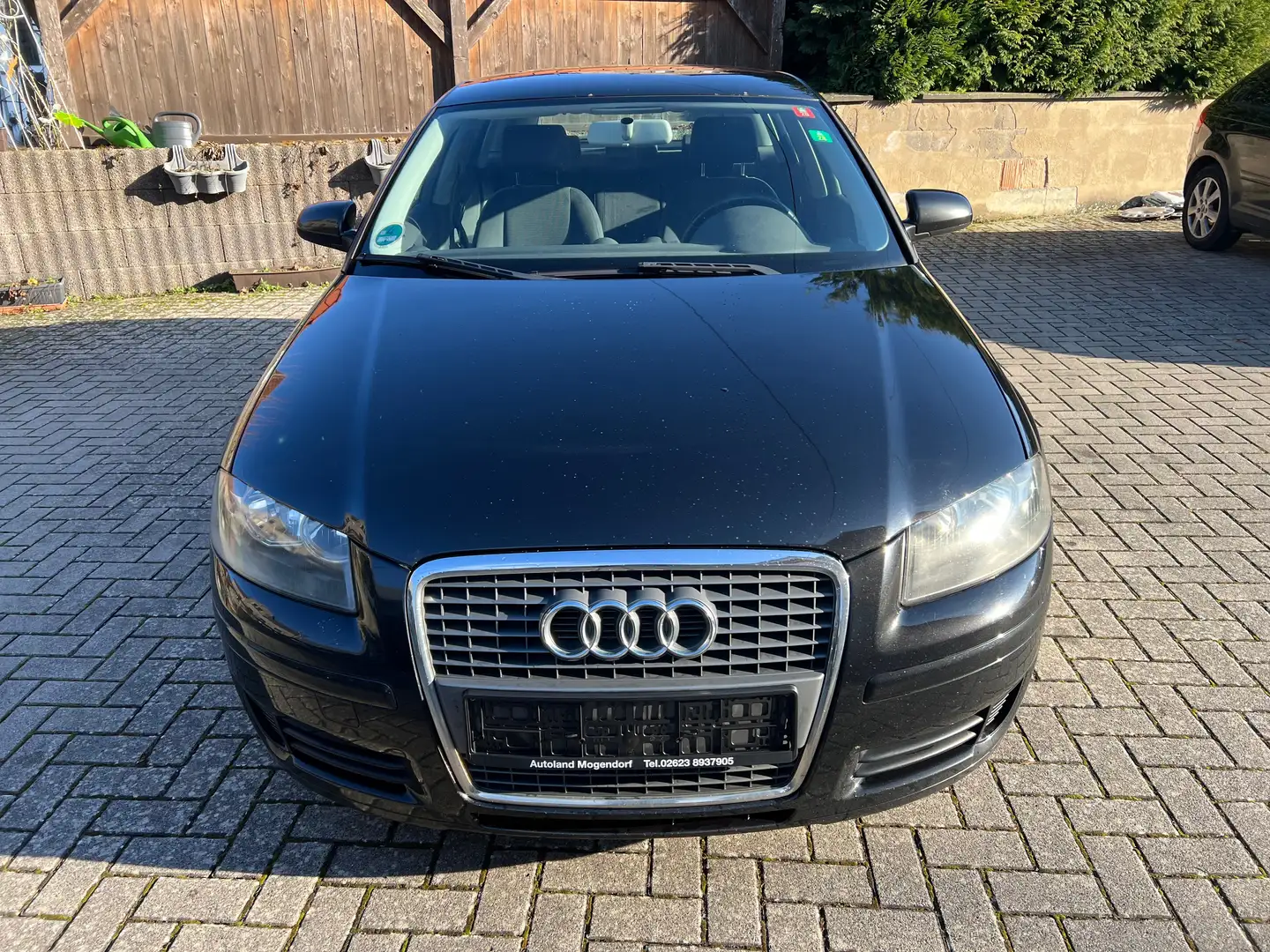 Audi A3 Sportback 2.0 TDI Alu,AHK,5Türig, Euro4 Schwarz - 1