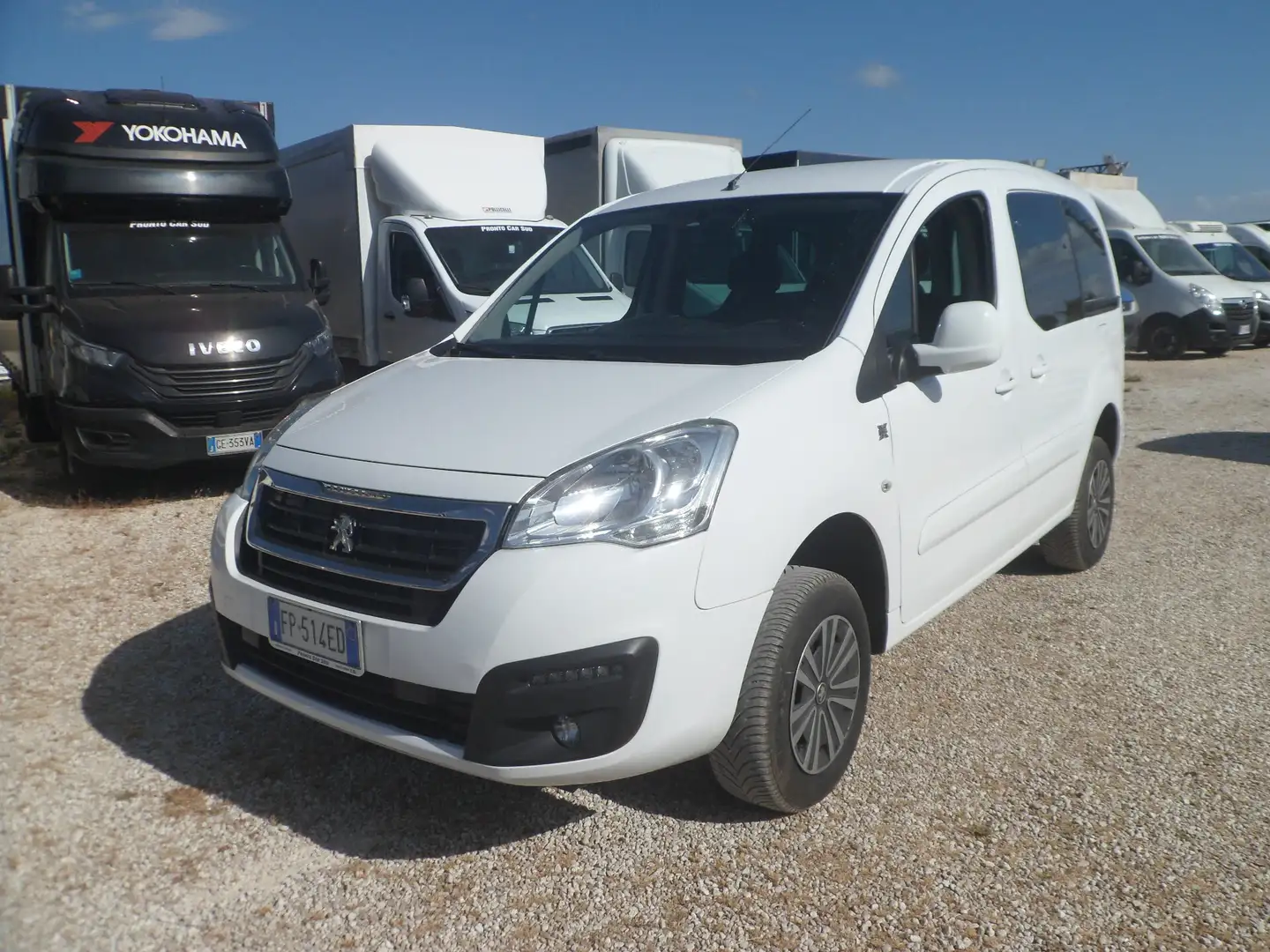 Peugeot Partner 4x4 5 posti autovettura bijela - 1