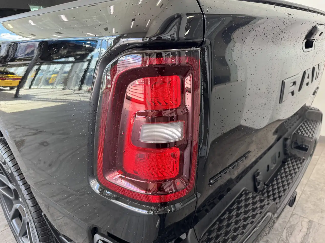 RAM 1500 снимка RAM 1500
