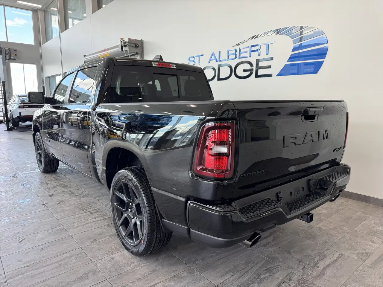 RAM 1500 снимка RAM 1500
