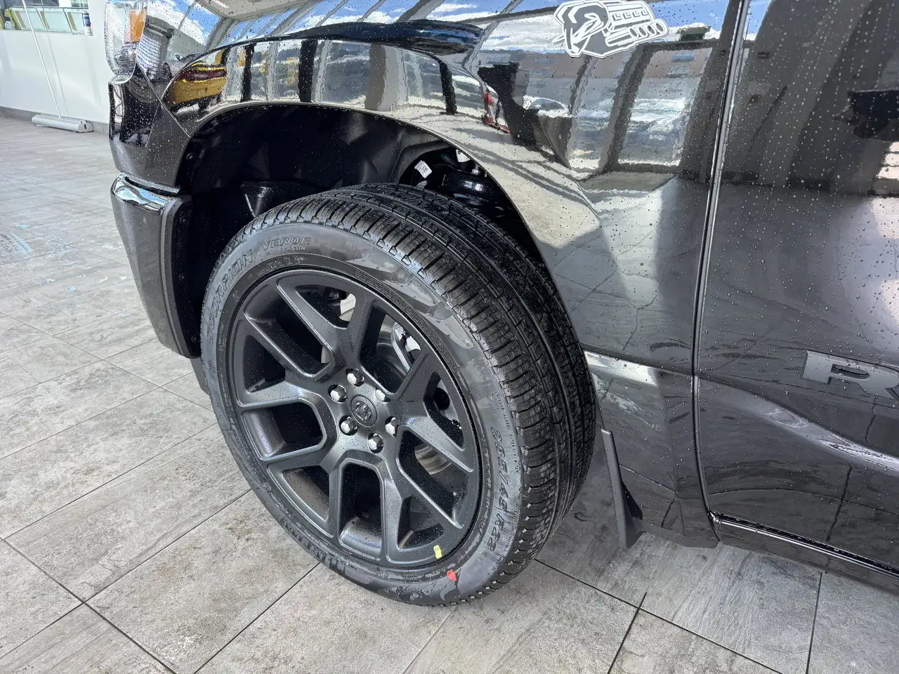 RAM 1500 снимка RAM 1500