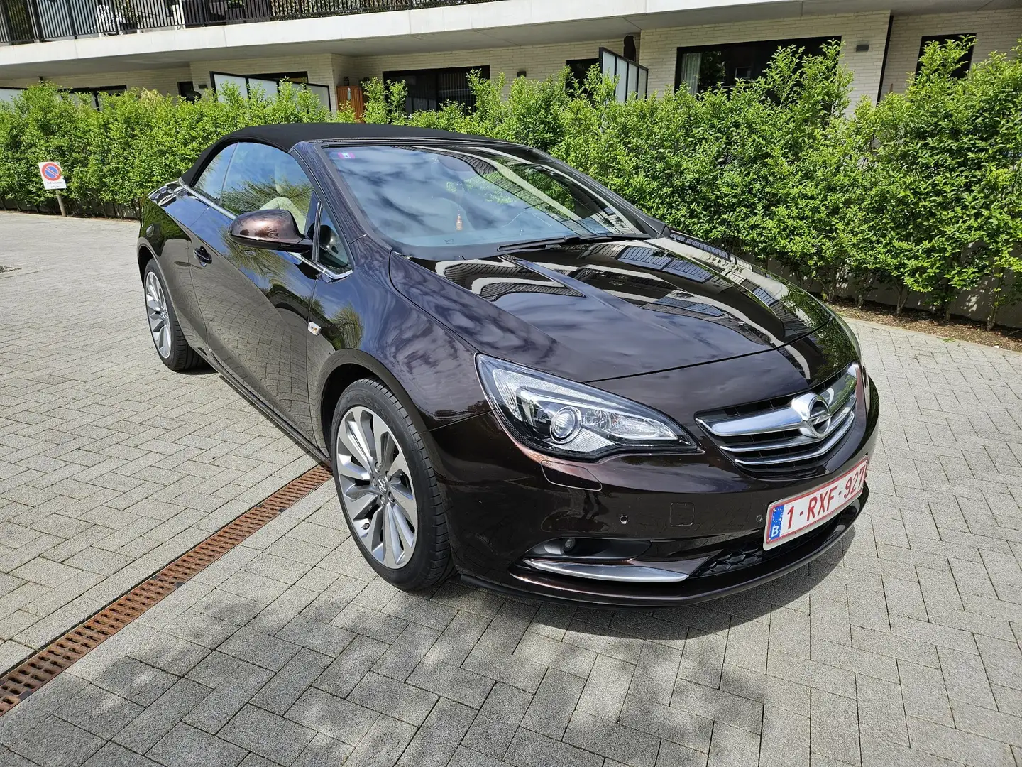 Opel Cascada 1.6 (ECOTEC) DI Turbo (ecoFLEX) Start/Stop Edition Brun - 1