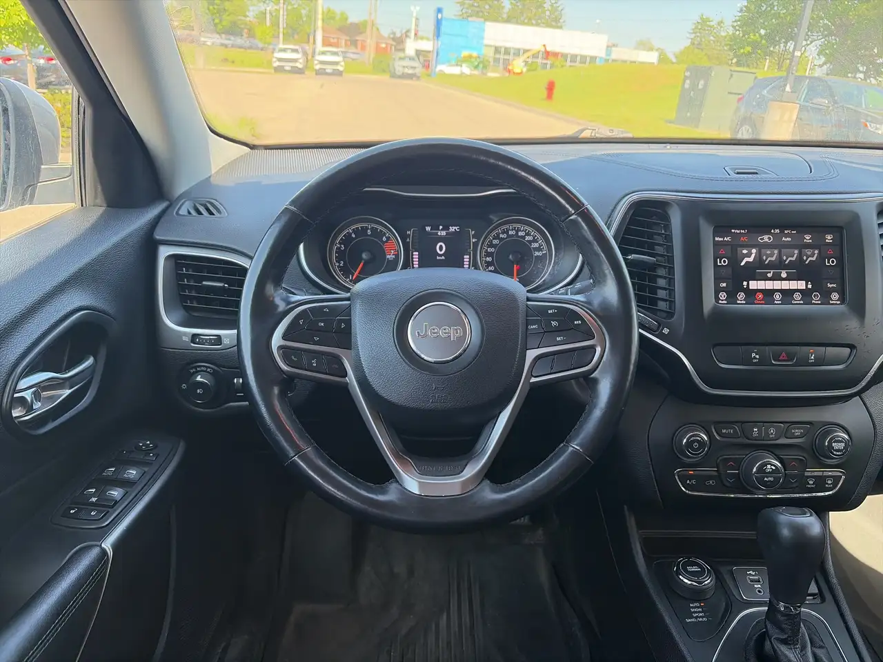 Jeep Cherokee fotografie Jeep Cherokee