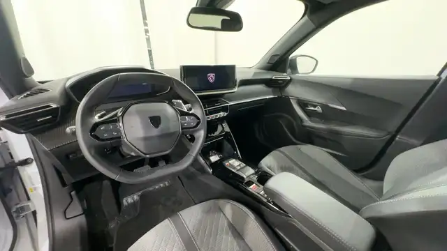 Peugeot 2008 view 14