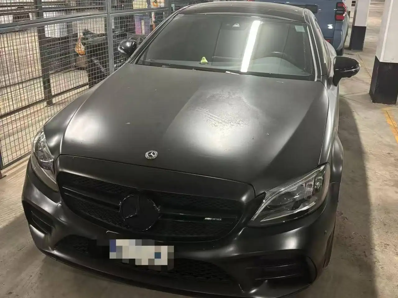 Mercedes-Benz C-Class снимка Mercedes-Benz C-Class