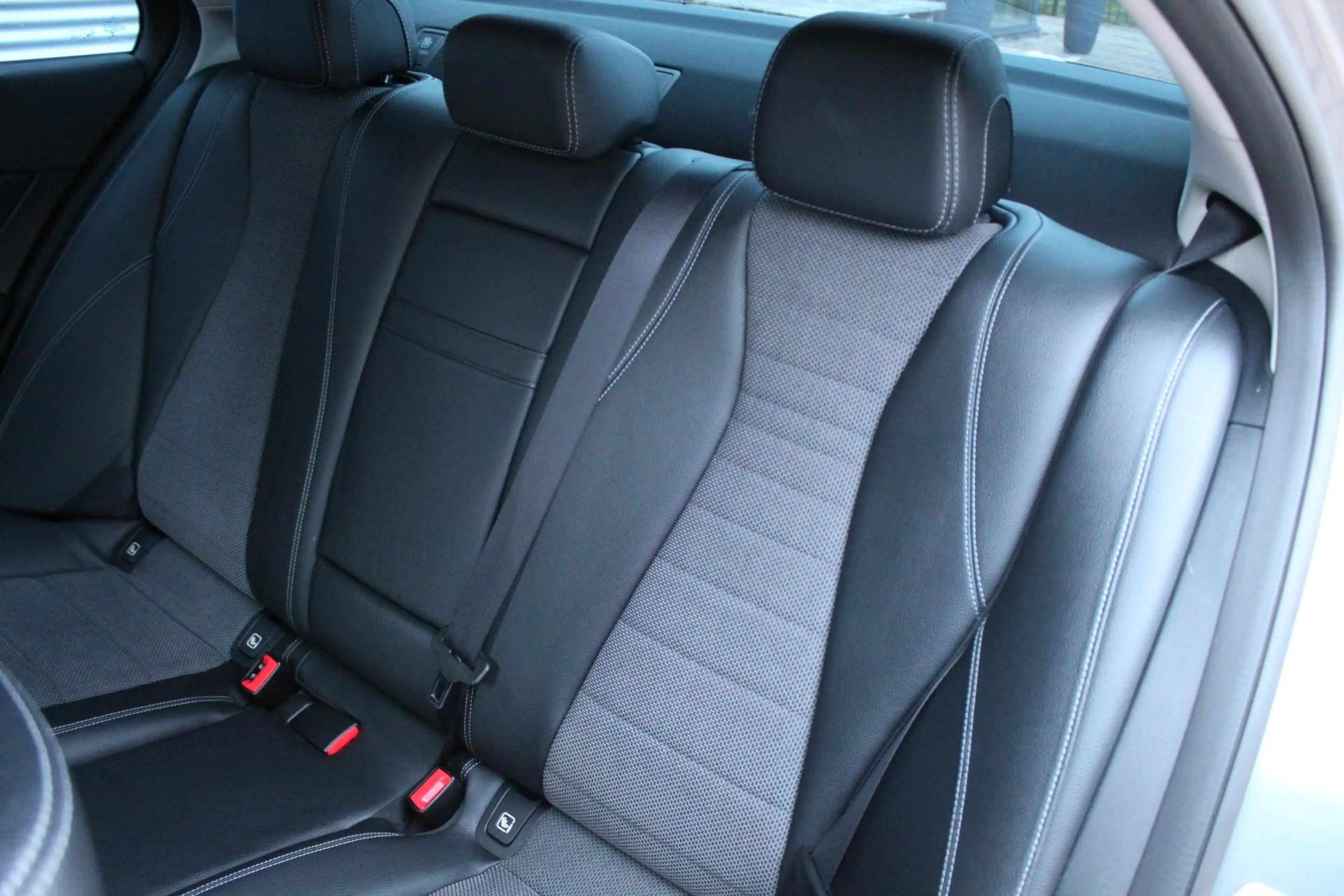 Mercedes-Benz E 200 Sfeer/Camera/Stoelverw/Widescreen — photo 12