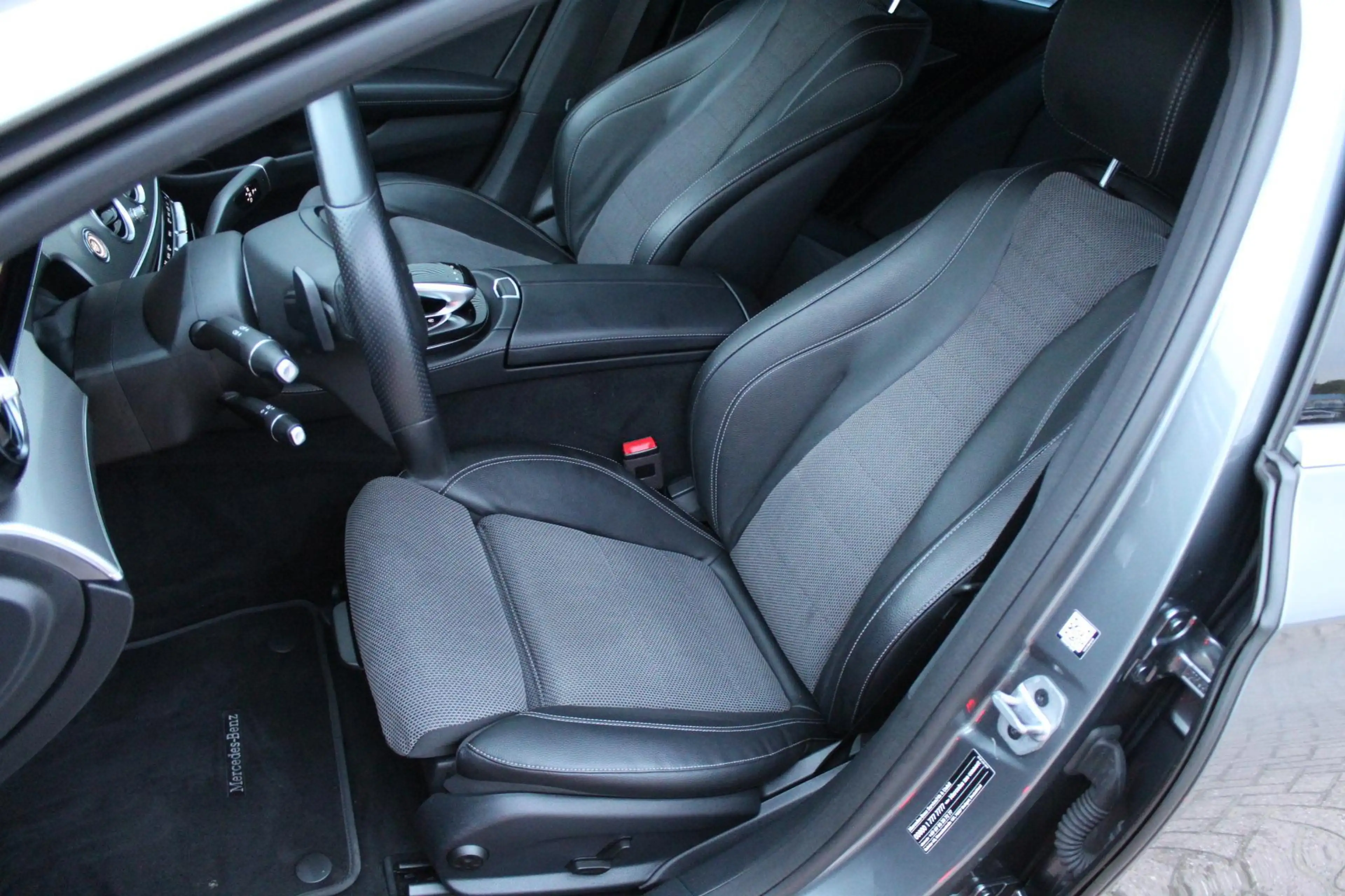 Mercedes-Benz E 200 Sfeer/Camera/Stoelverw/Widescreen — photo 10