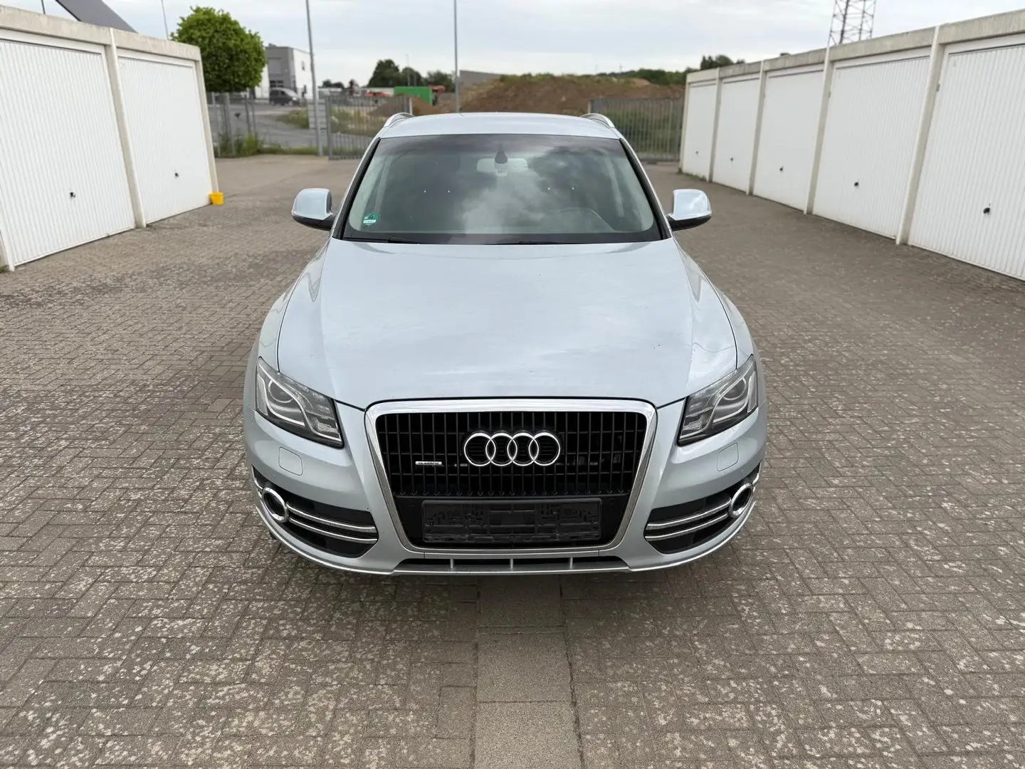Audi Q5 2.0 TFSI hybrid quattro Gris - 1