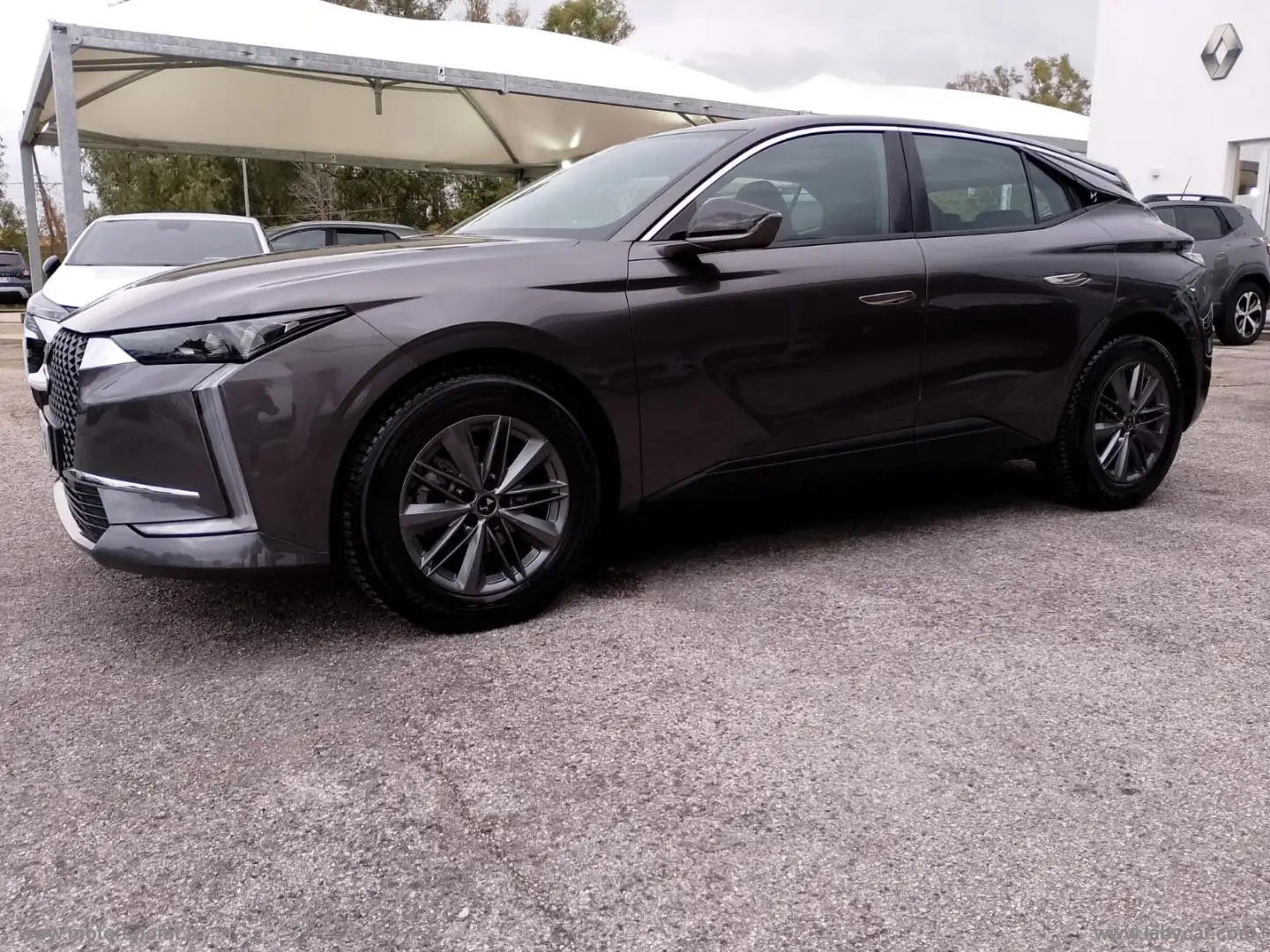 DS Automobiles DS 4 DS 4 BlueHDi 130 aut. Business Gris - 1