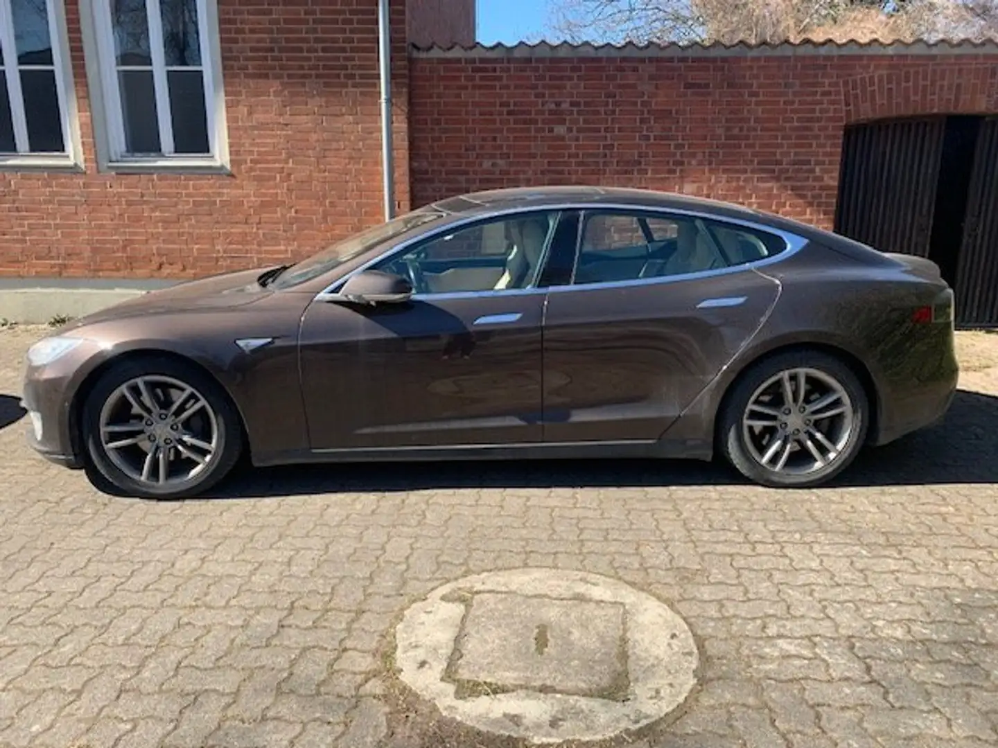 Tesla Model S P85 Supercharger free 8fach bereift CCS Autopilot Brown - 2