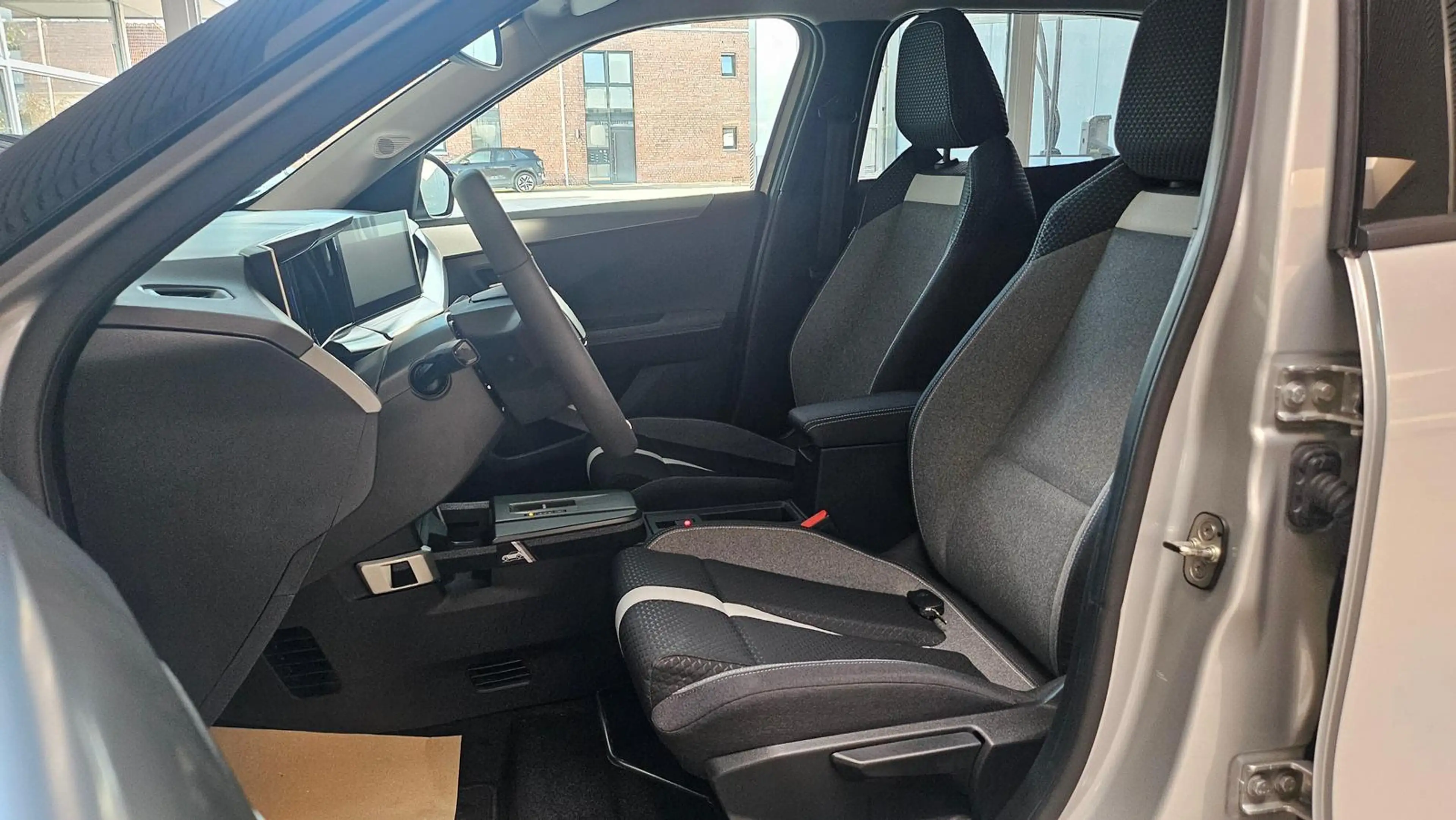 Opel Frontera GS, Electric 83kW (113 PS) Automatik — photo 11