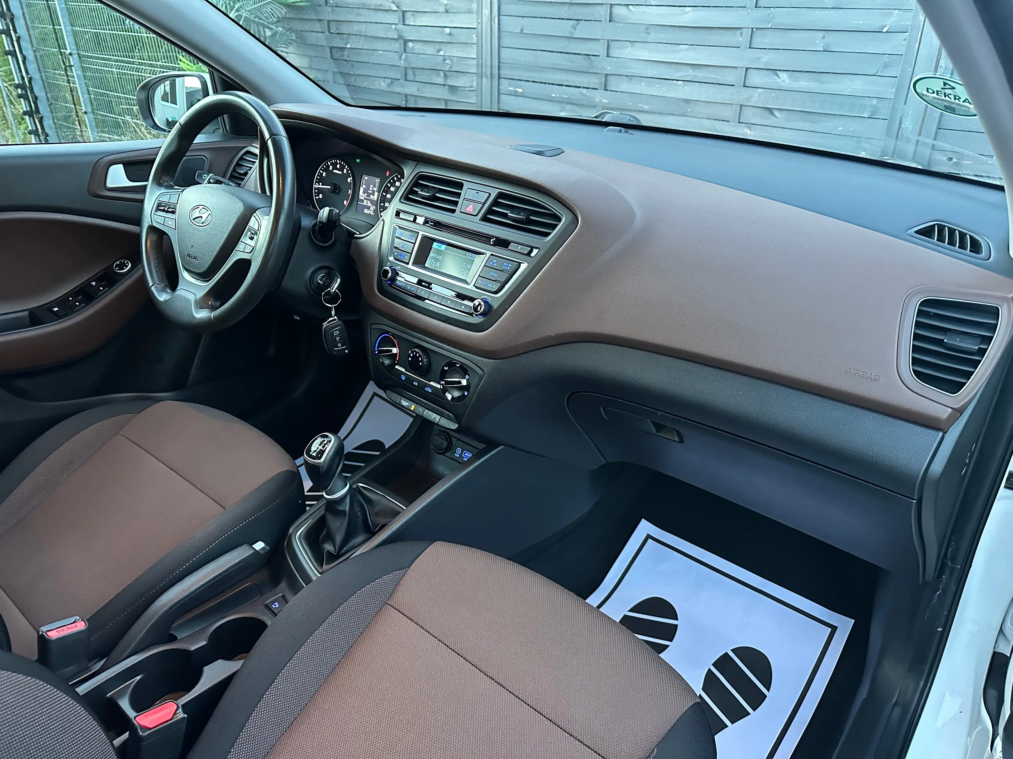 Hyundai i20 i20 1.0 T-GDi Twist Special Edition Play — photo 8