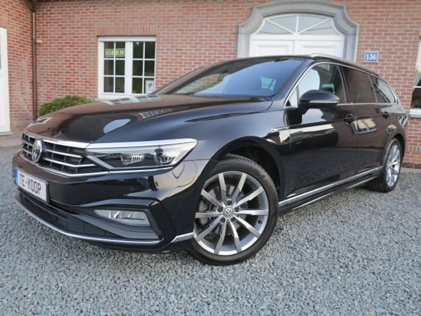 Volkswagen Passat Variant Passat Variant R-LINE 1.6 TDI DSG Business Noir - 1