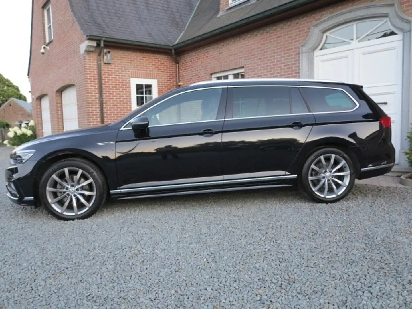 Volkswagen Passat Variant Passat Variant R-LINE 1.6 TDI DSG Business Noir - 2