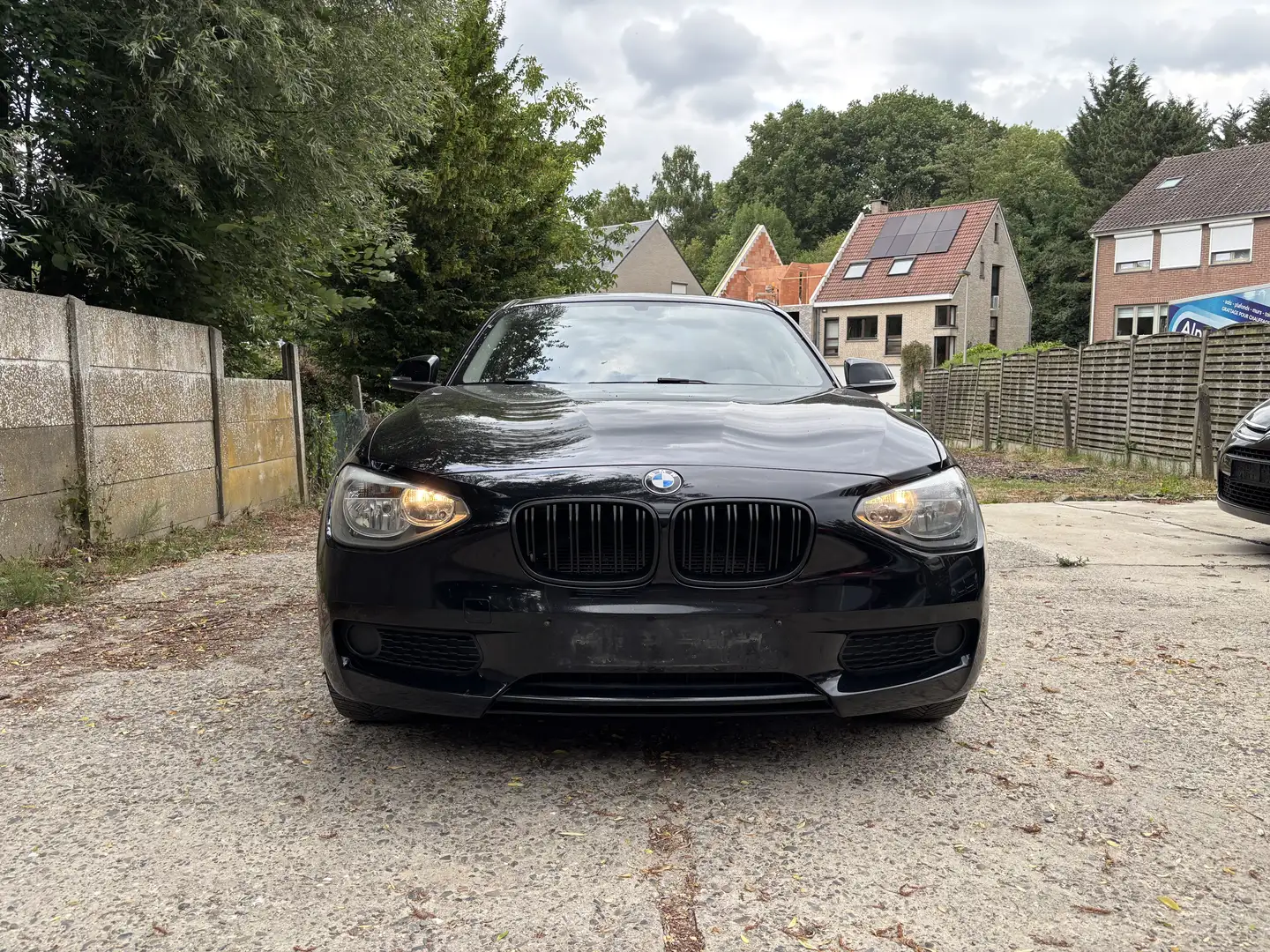 BMW 114 i Moteur entierement révisé état neuf! Noir - 2