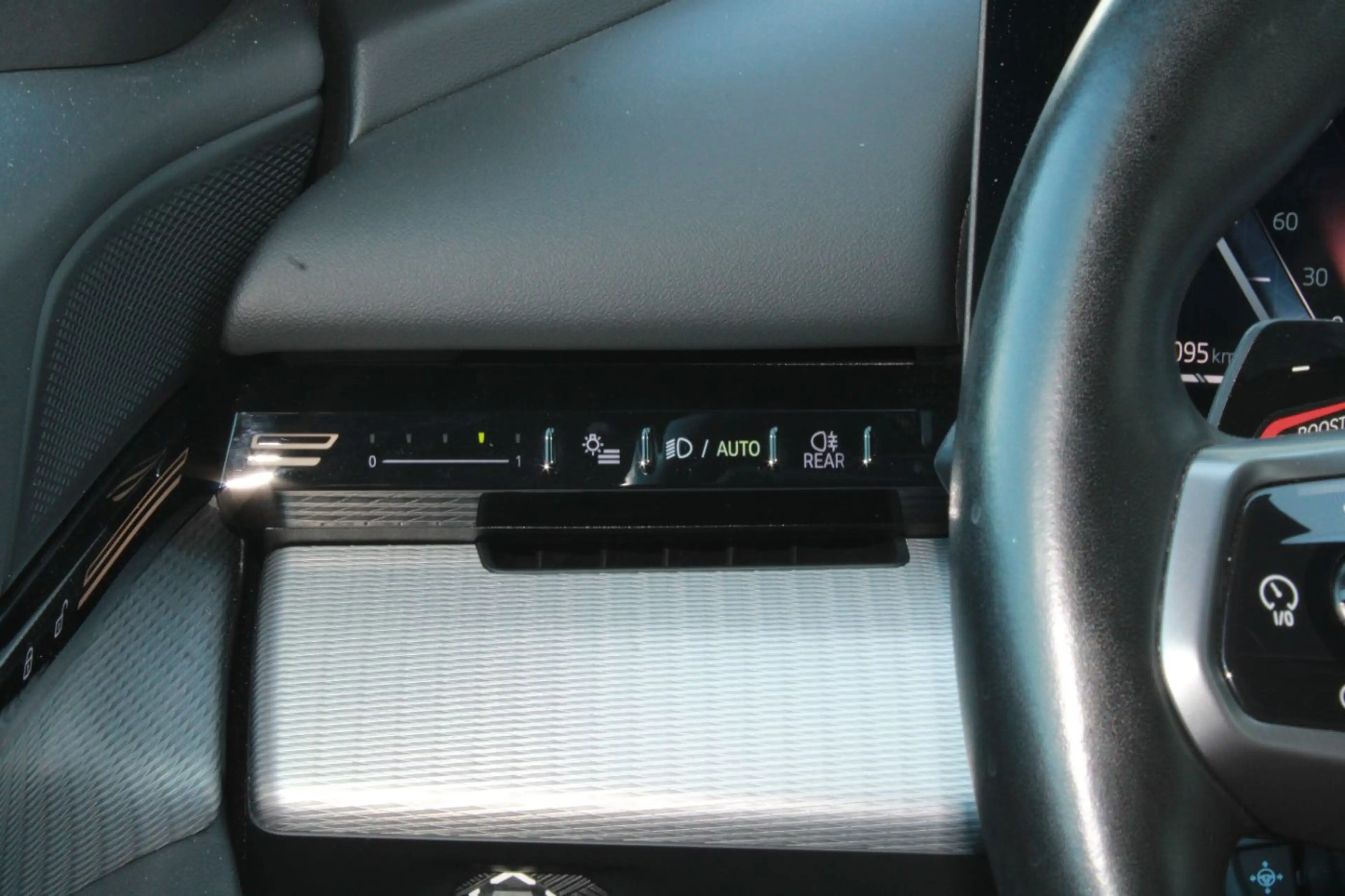 BMW 520 d Limo M Sport Navi AdLED Komfortsitze DAP — photo 12