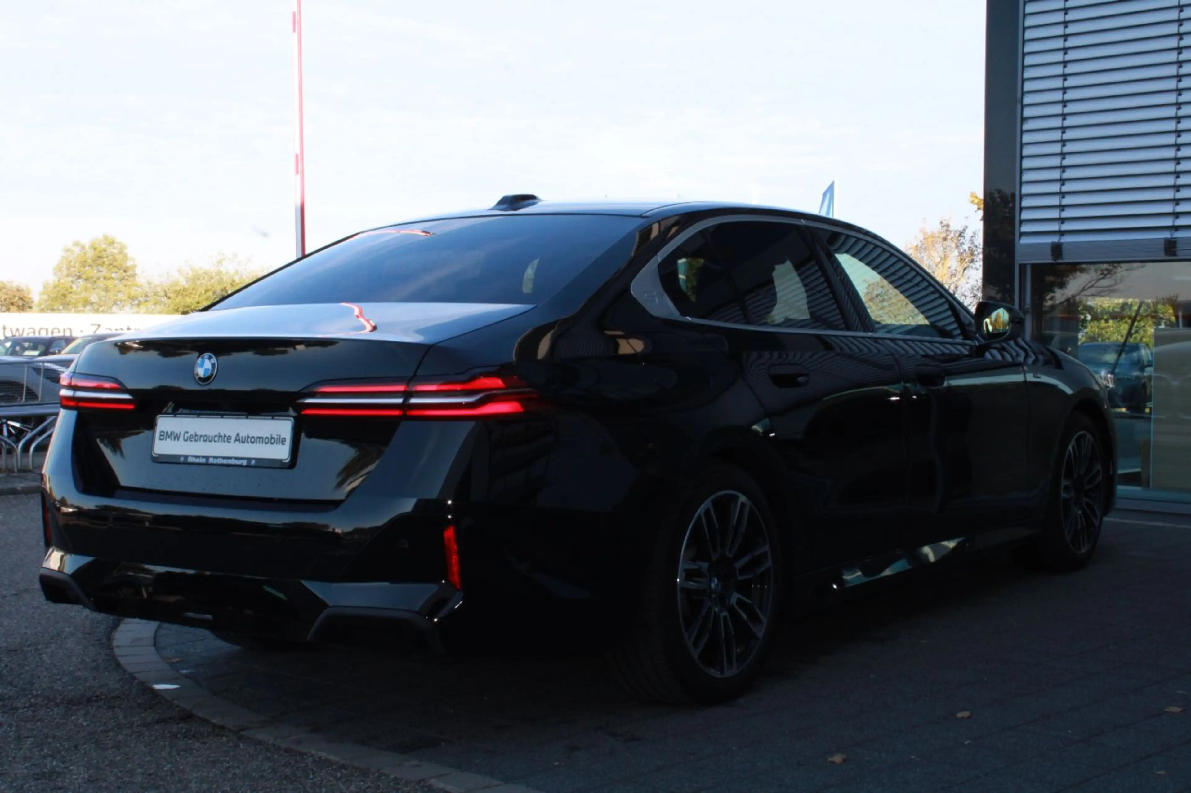 BMW 520 d Limo M Sport Navi AdLED Komfortsitze DAP — photo 5