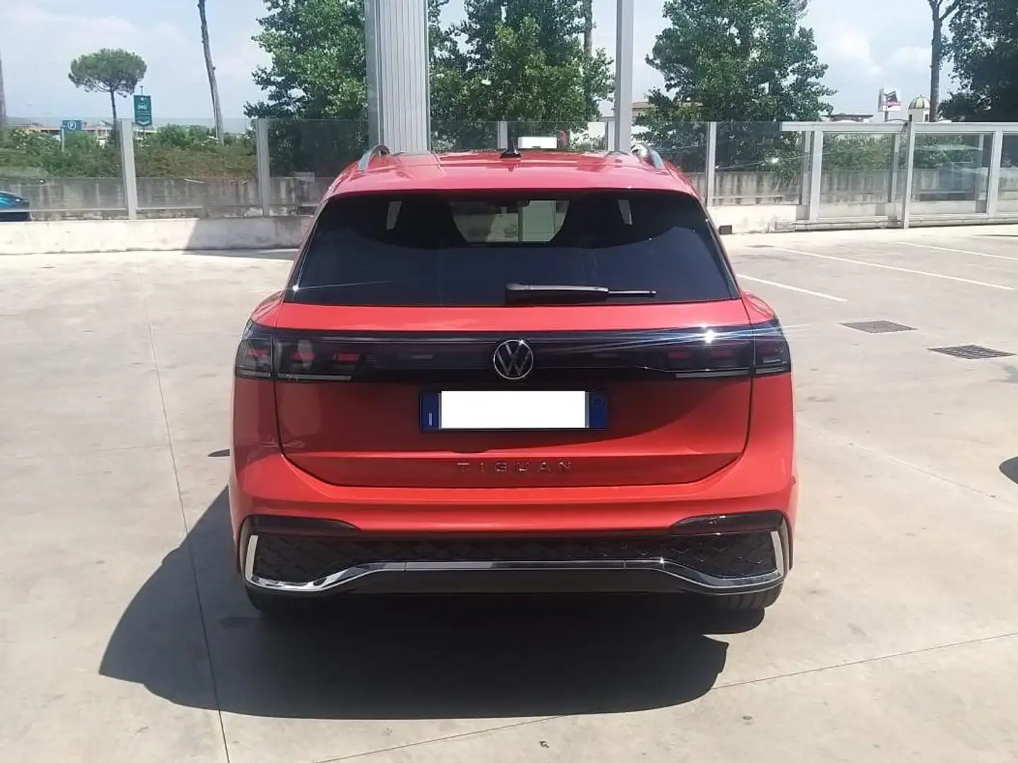 Volkswagen Tiguan Tiguan III 2024 2.0 tdi R-Line Plus 150cv dsg Roşu - 2