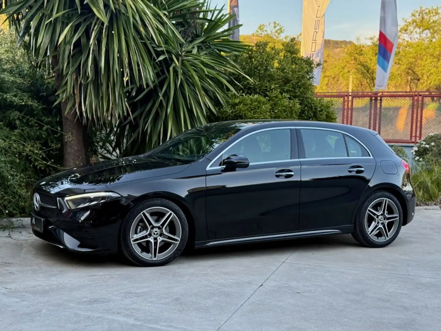 Mercedes-Benz A 200 200d Progressive Line Advanced 8G-DCT Negro - 2