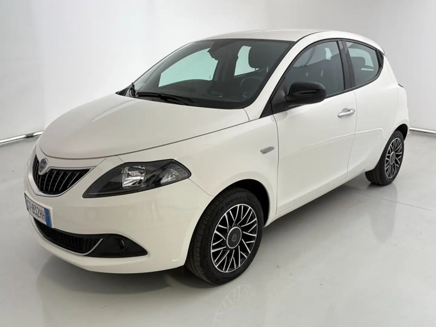 Lancia Ypsilon 1.0 FireFly Hybrid Platino Blanc - 1