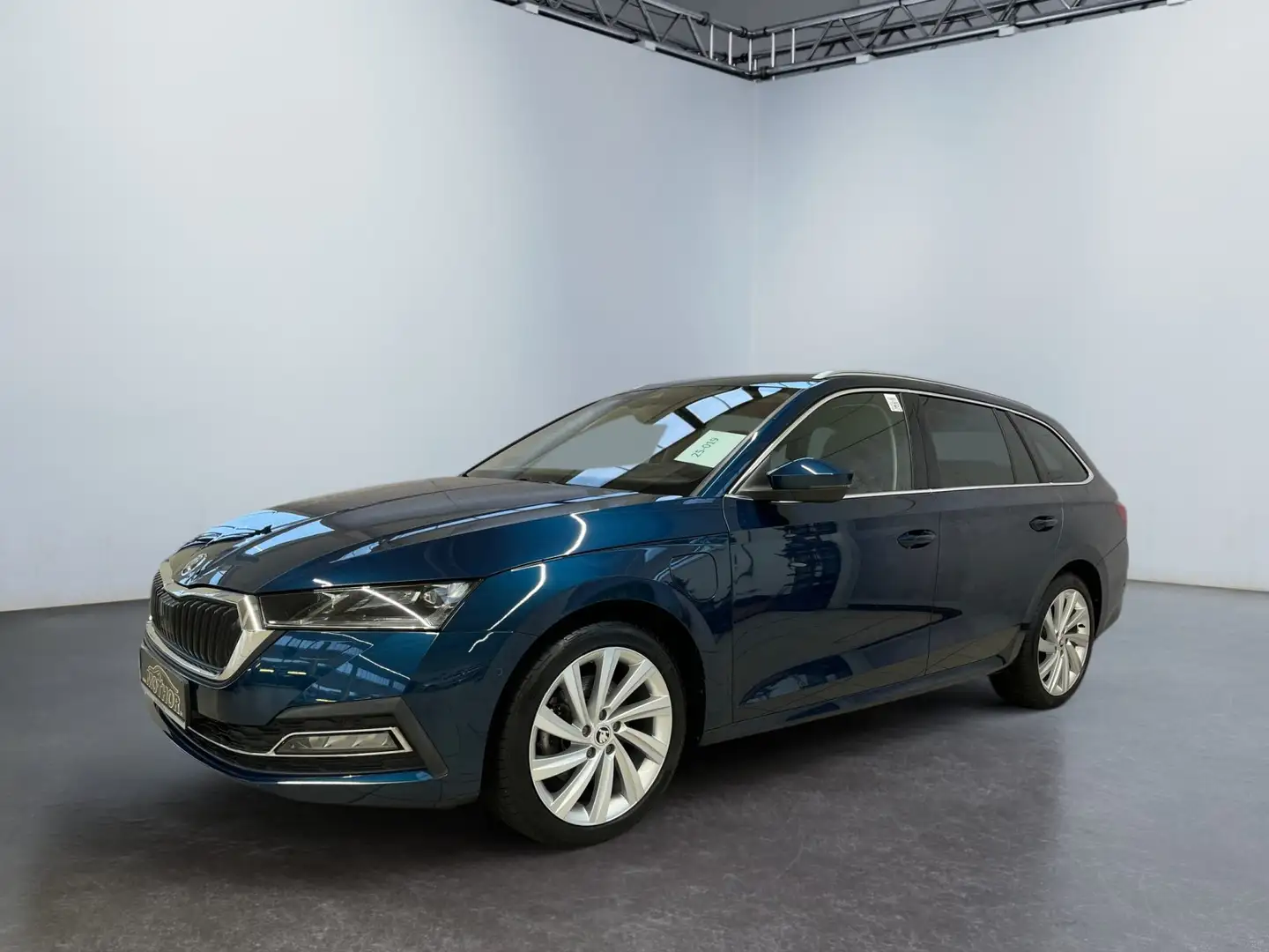 Skoda Octavia Combi First Edition 1.4 TSI DSG Smartlink Blau - 2