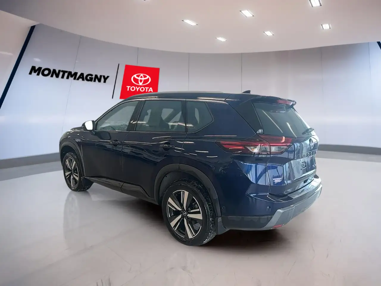 Nissan Rogue снимка Nissan Rogue