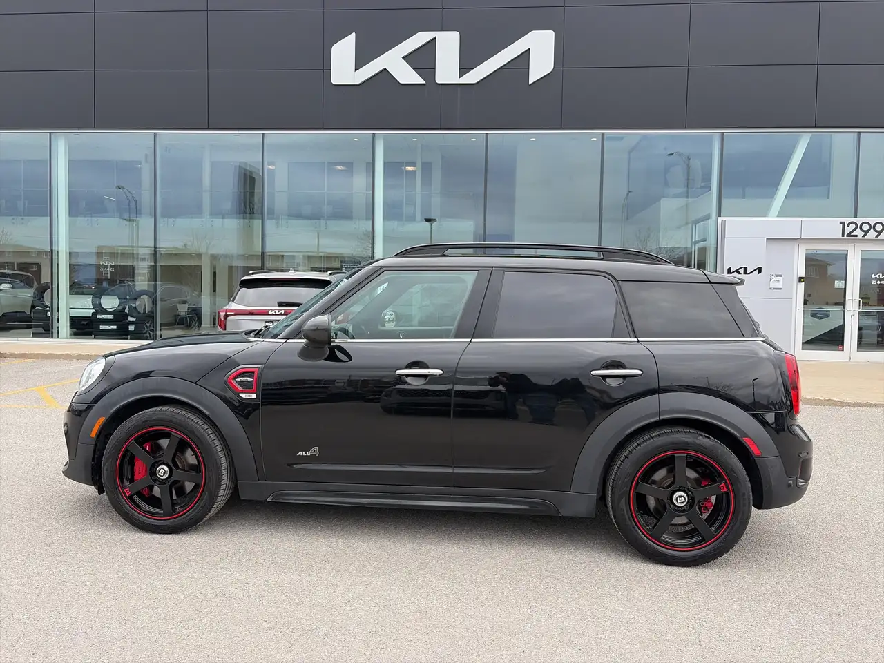 MINI Countryman снимка MINI Countryman