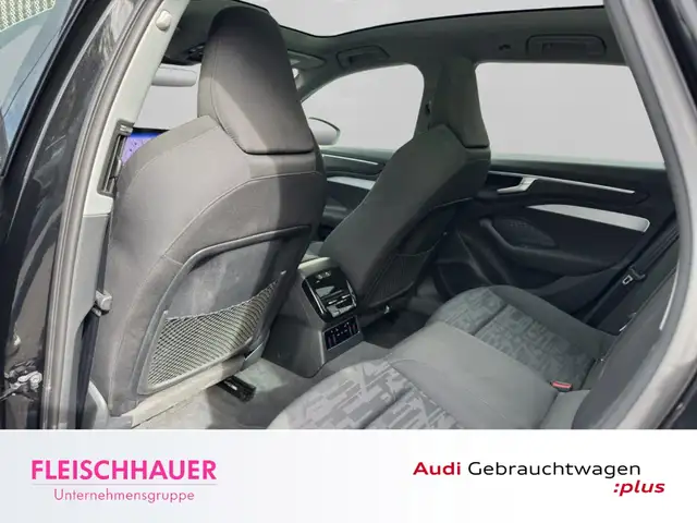 Audi A6 view 14
