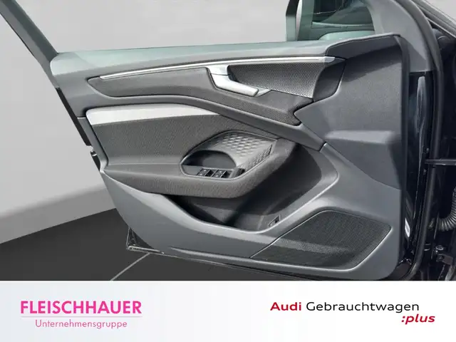 Audi A6 view 13