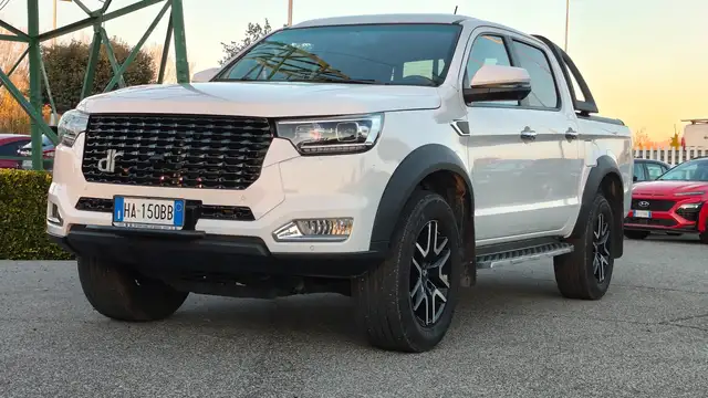 DR Automobiles PK8