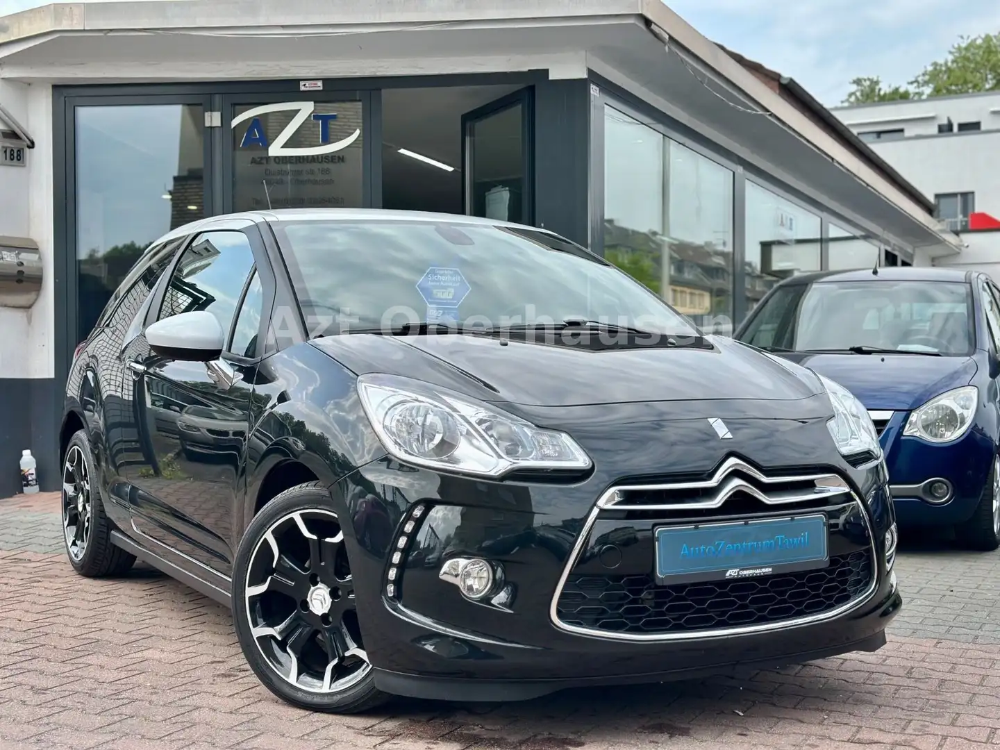 Citroen DS3 1.6 SoChic*STEUERKETTE NEU*TÜV NEU* Černá - 1