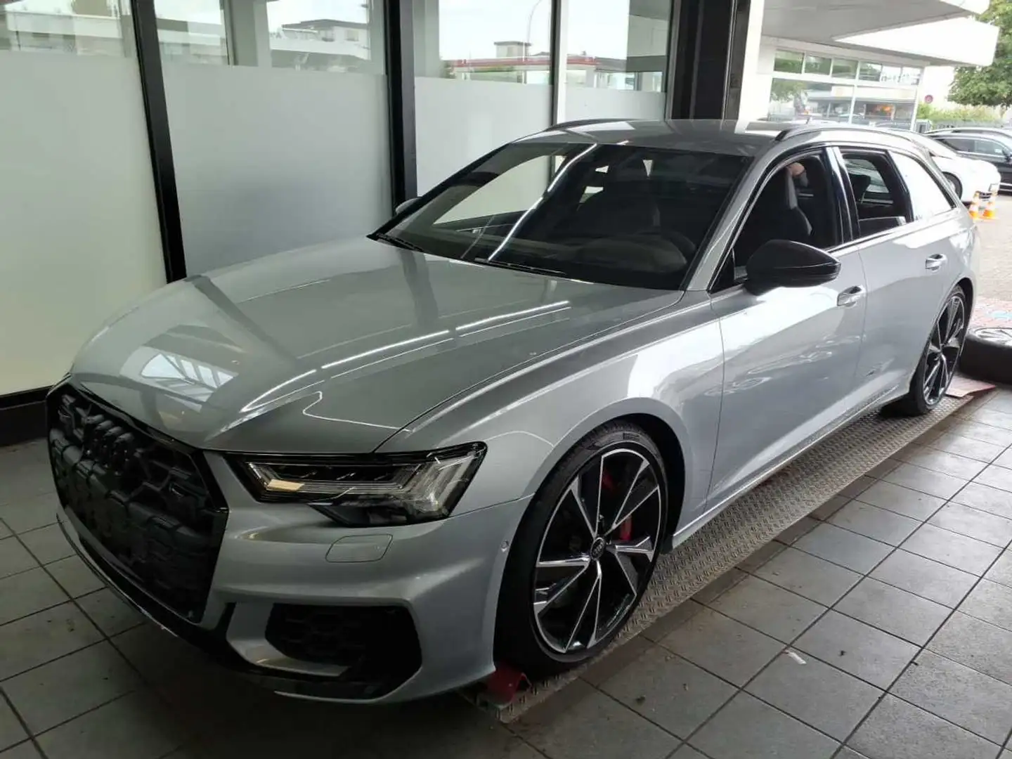 Audi S6 AIR*HUD*B&O*Assist Plus*Matrix*Stndhzng Silber - 2