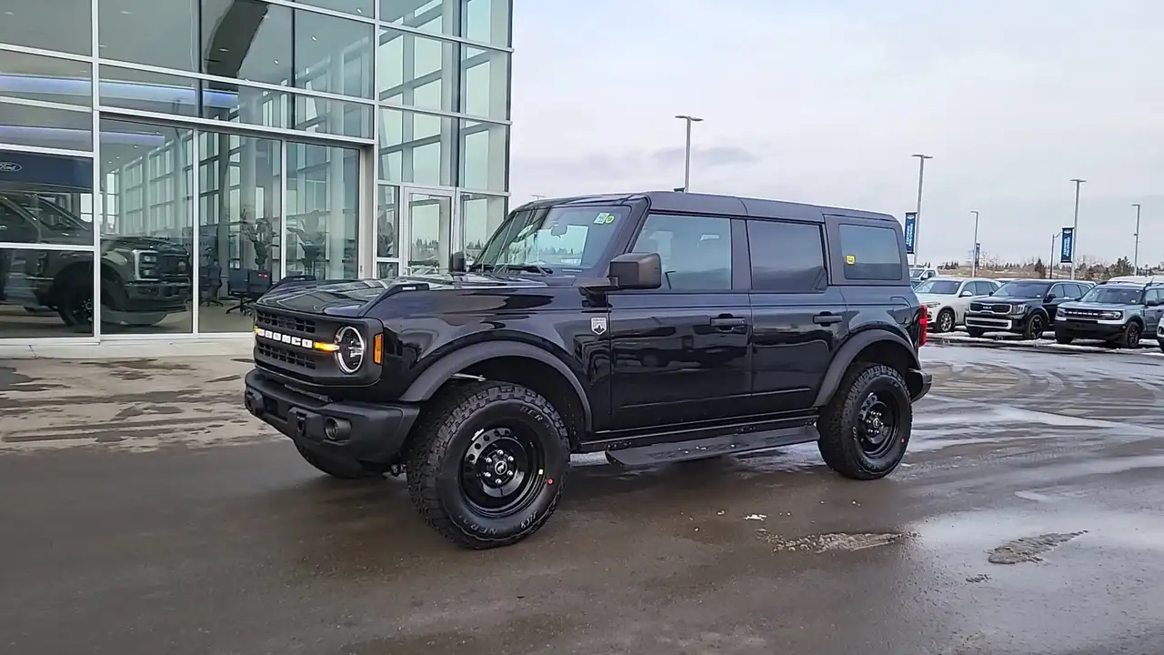 Ford Bronco снимка Ford Bronco