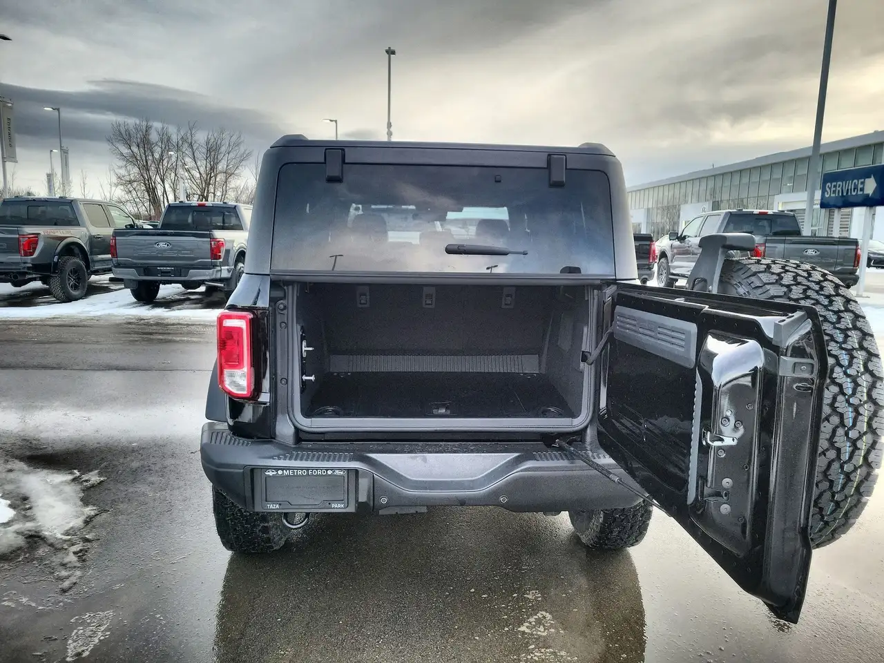 Ford Bronco снимка Ford Bronco