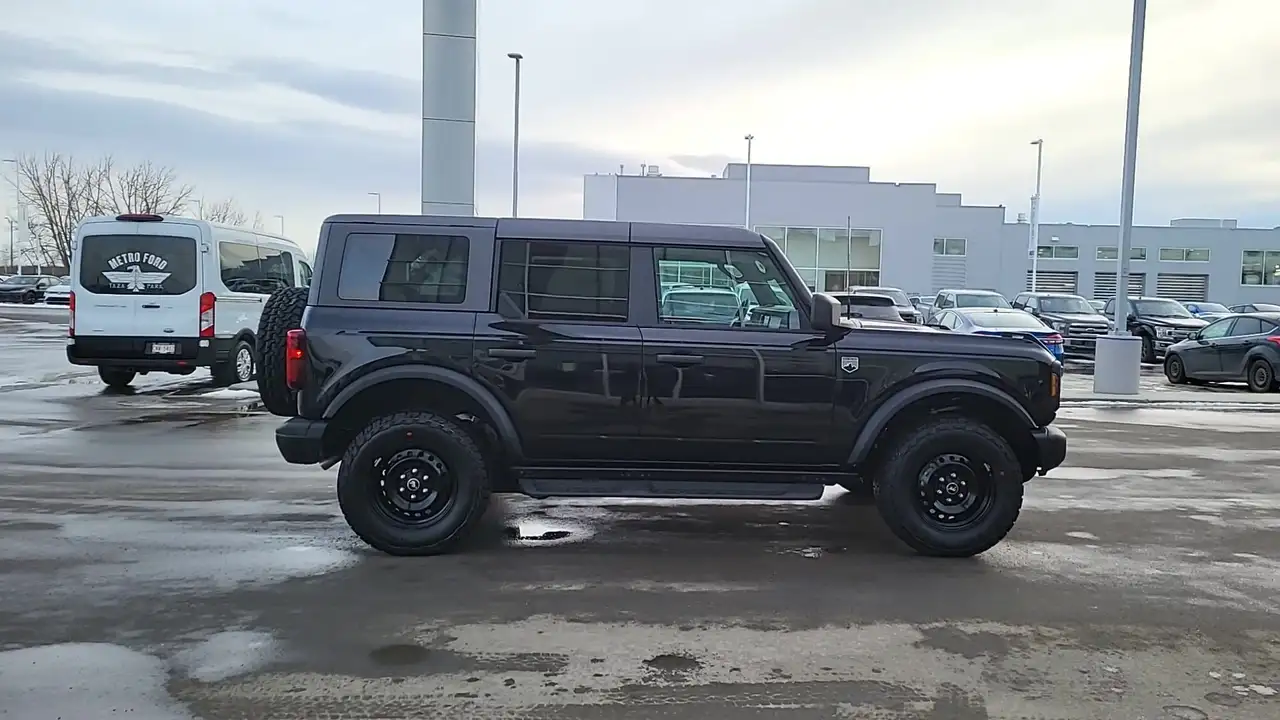 Ford Bronco снимка Ford Bronco